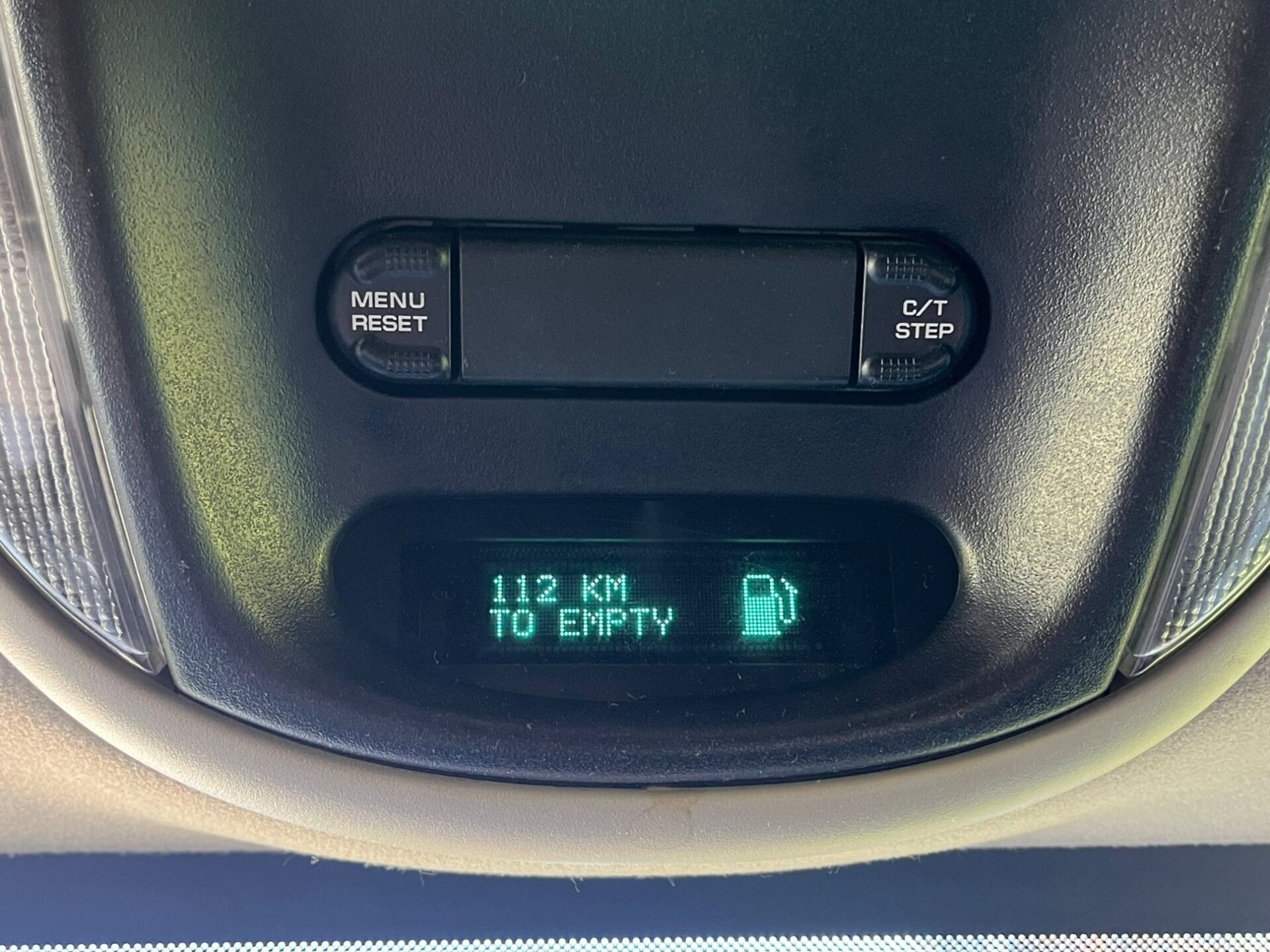 CHRYSLER VOYAGER 7-VIETAS