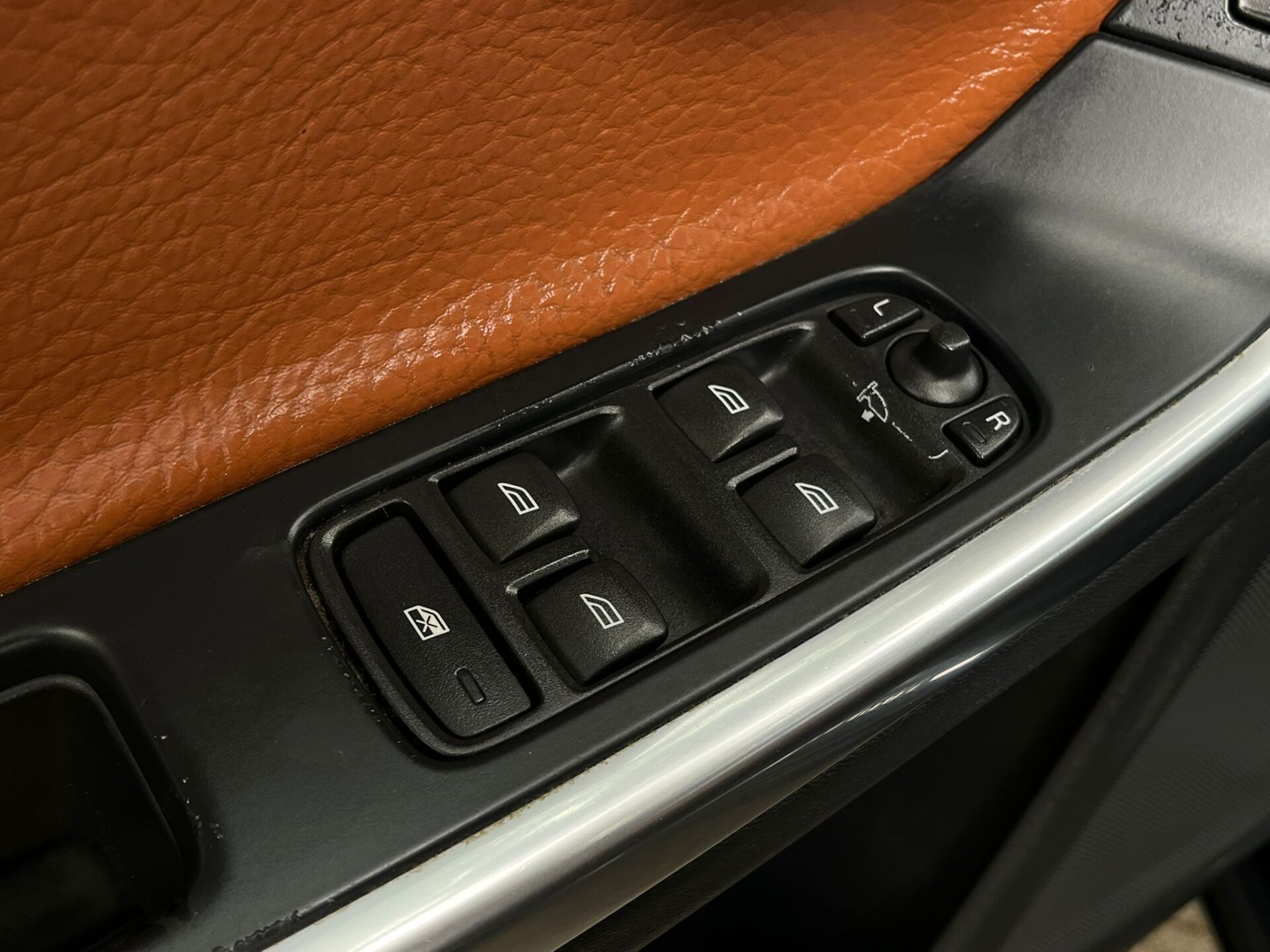 VOLVO V60 SUMMUM