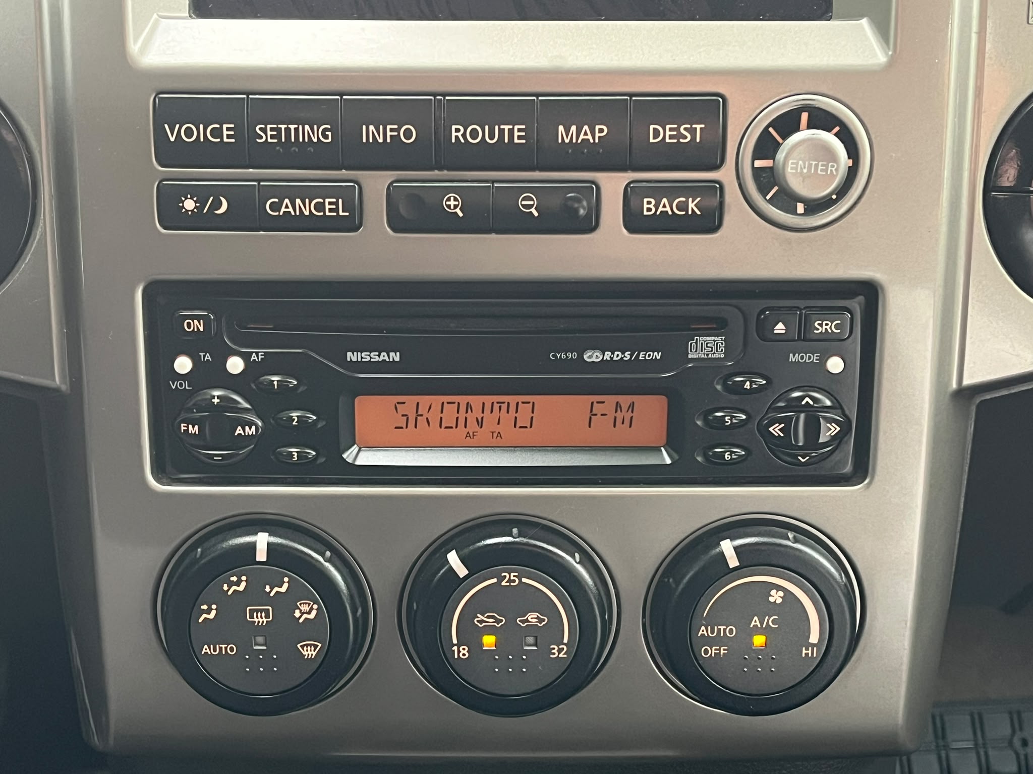 NISSAN X-TRAIL