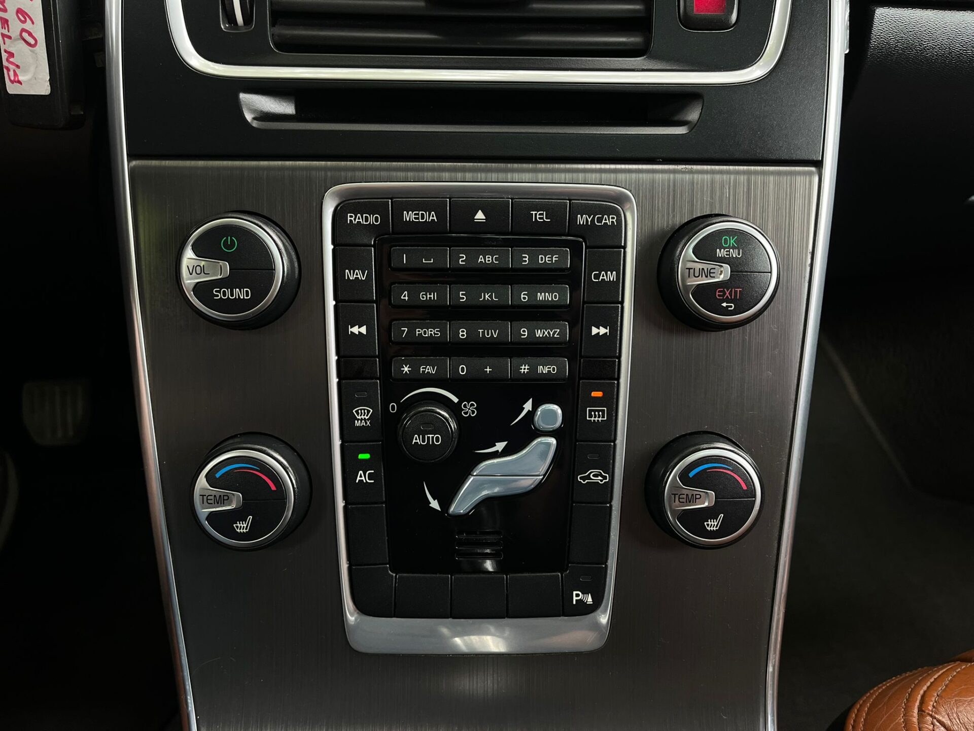 VOLVO V60 SUMMUM