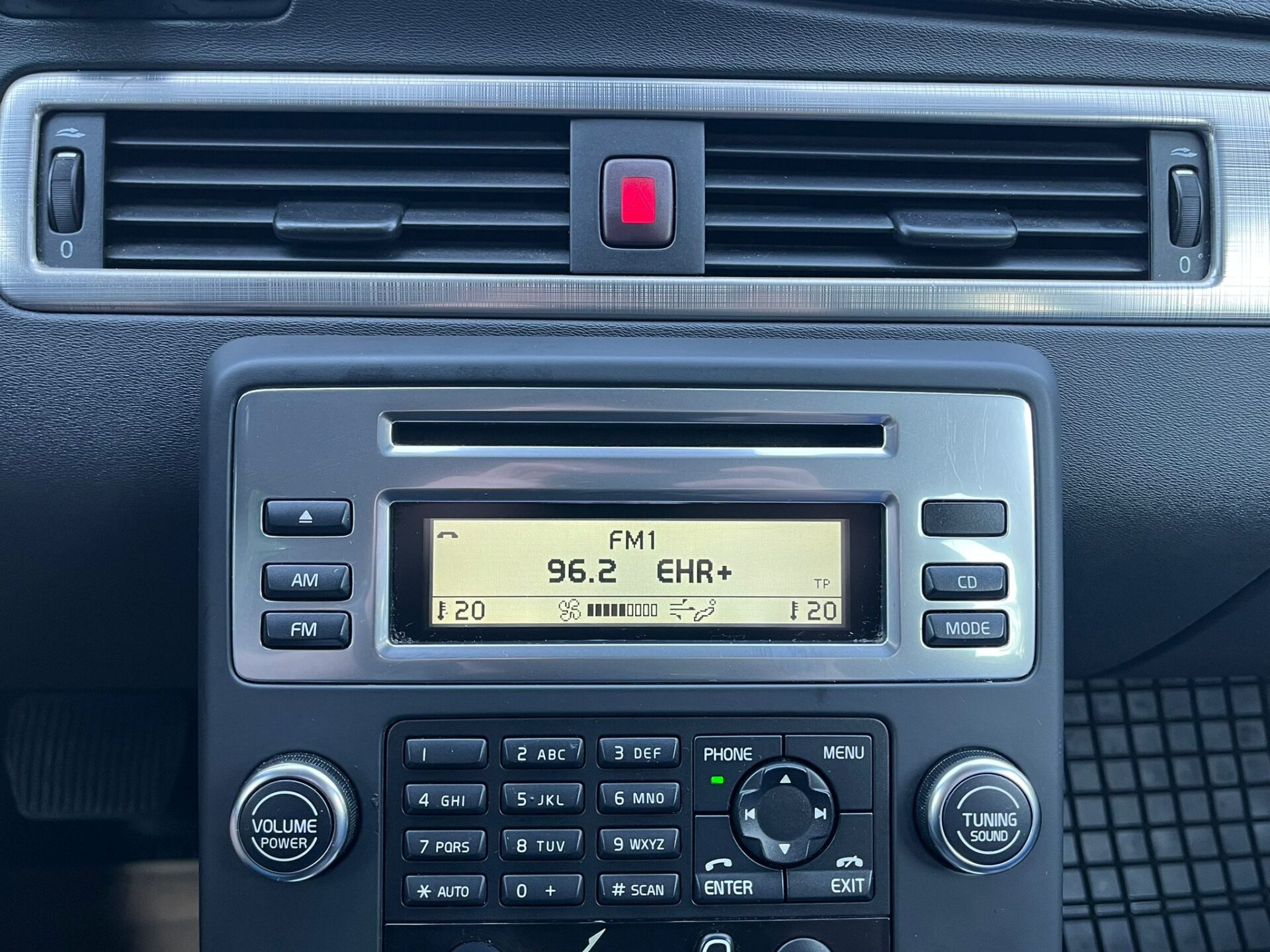 VOLVO V70 SUMMUM