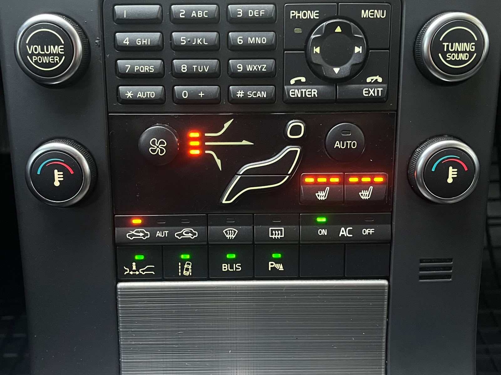 VOLVO V70 SUMMUM