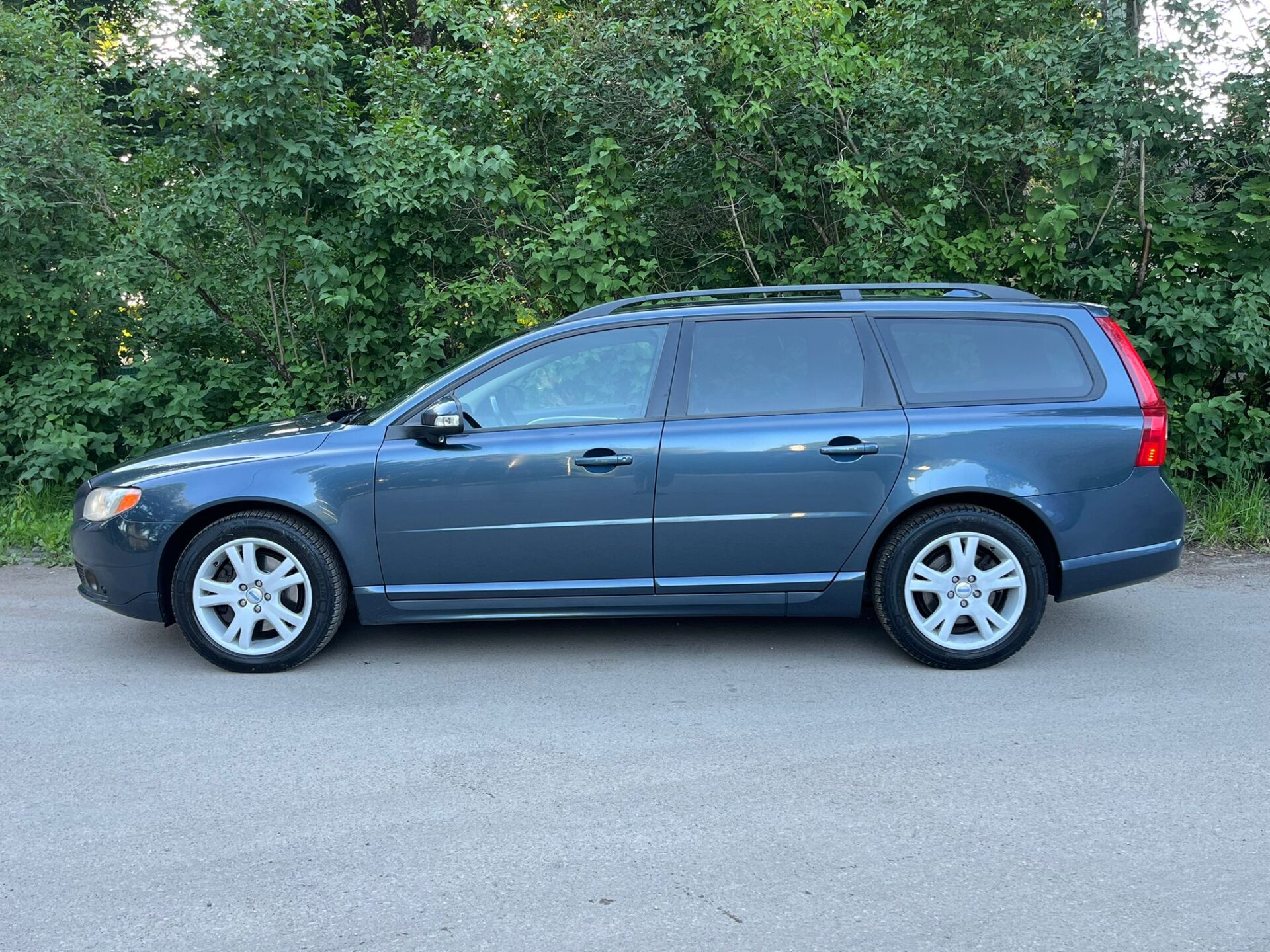 VOLVO V70 SUMMUM