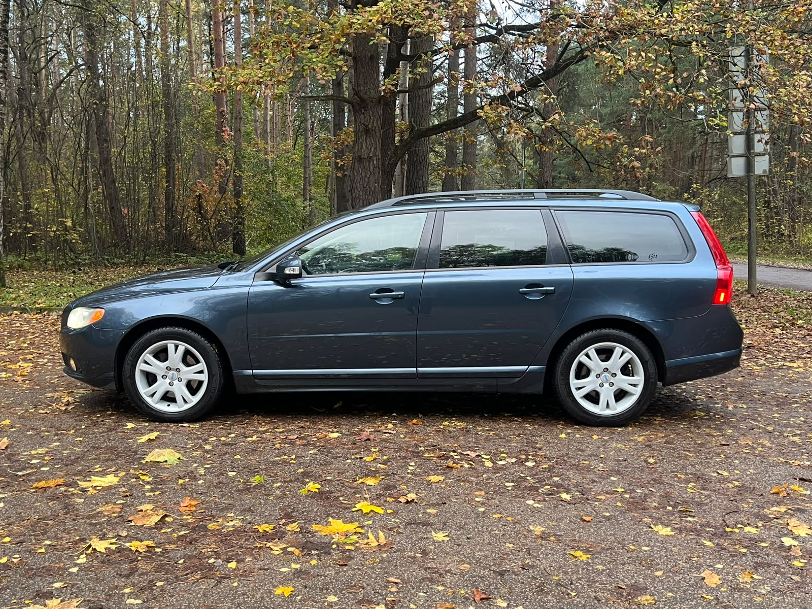 VOLVO V70 SUMMUM