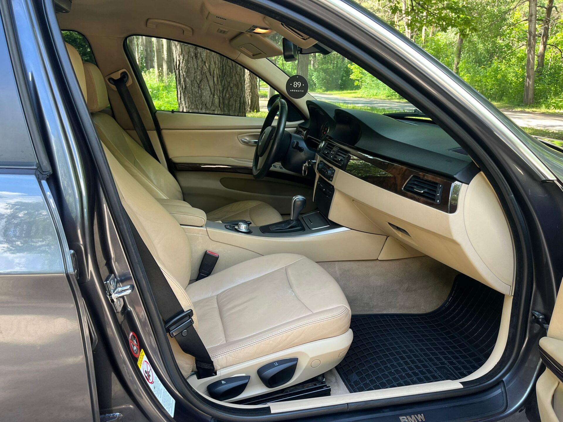 BMW 330 E90