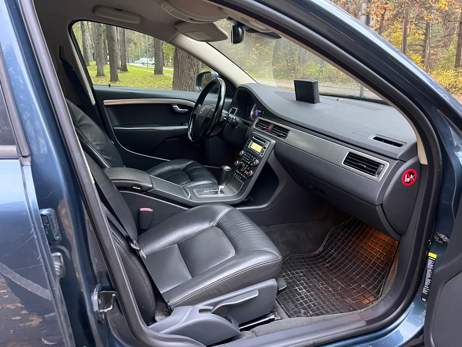 VOLVO V70 SUMMUM