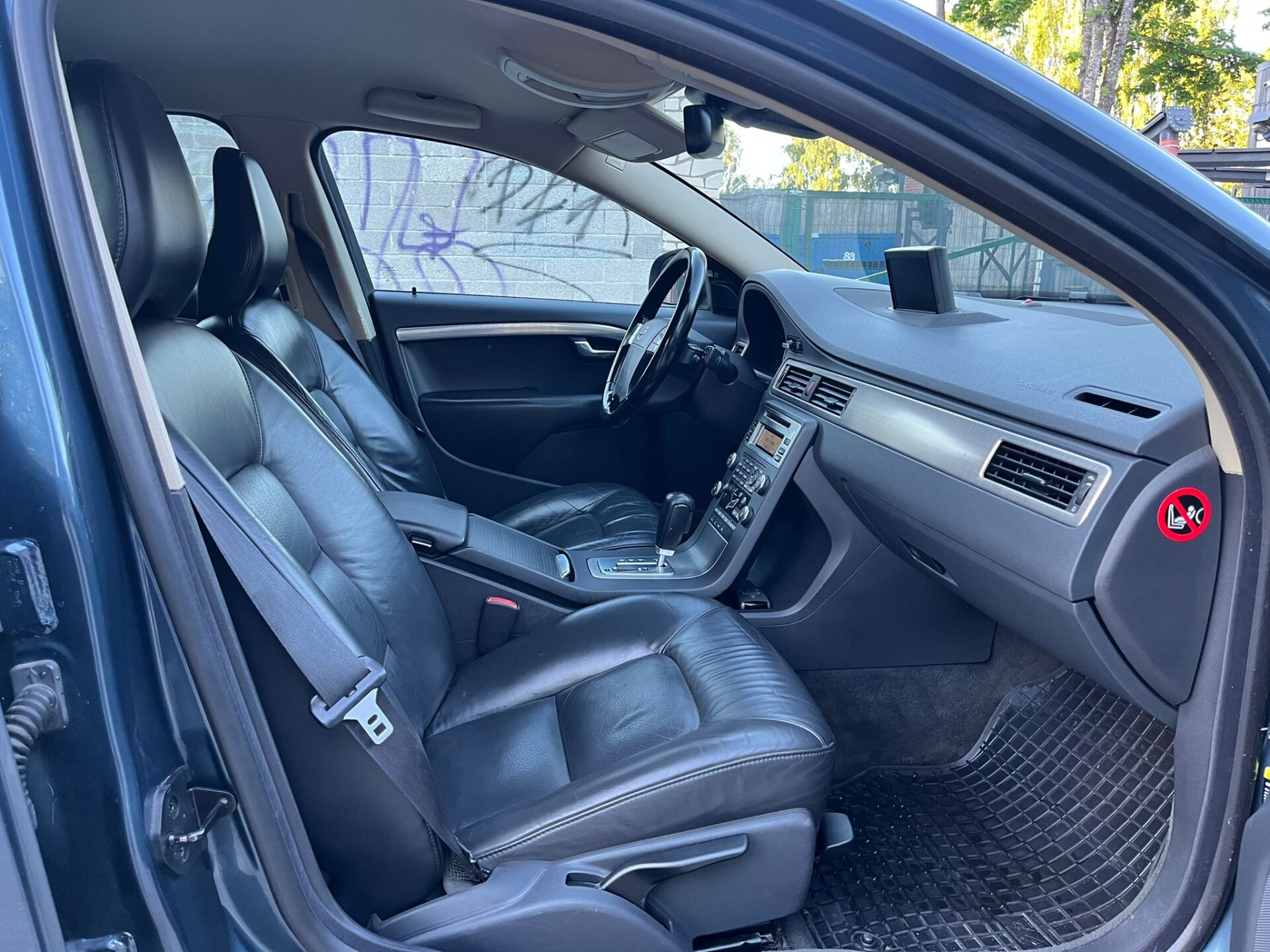 VOLVO V70 SUMMUM