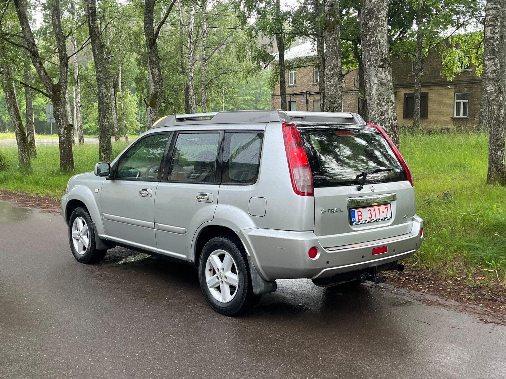 NISSAN X-TRAIL