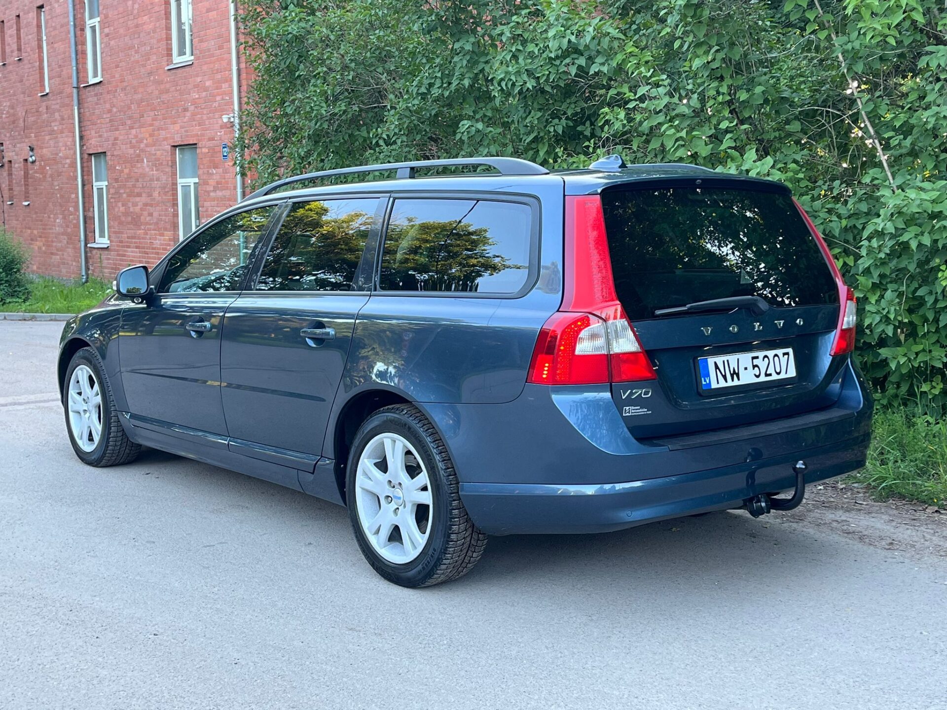 VOLVO V70 SUMMUM