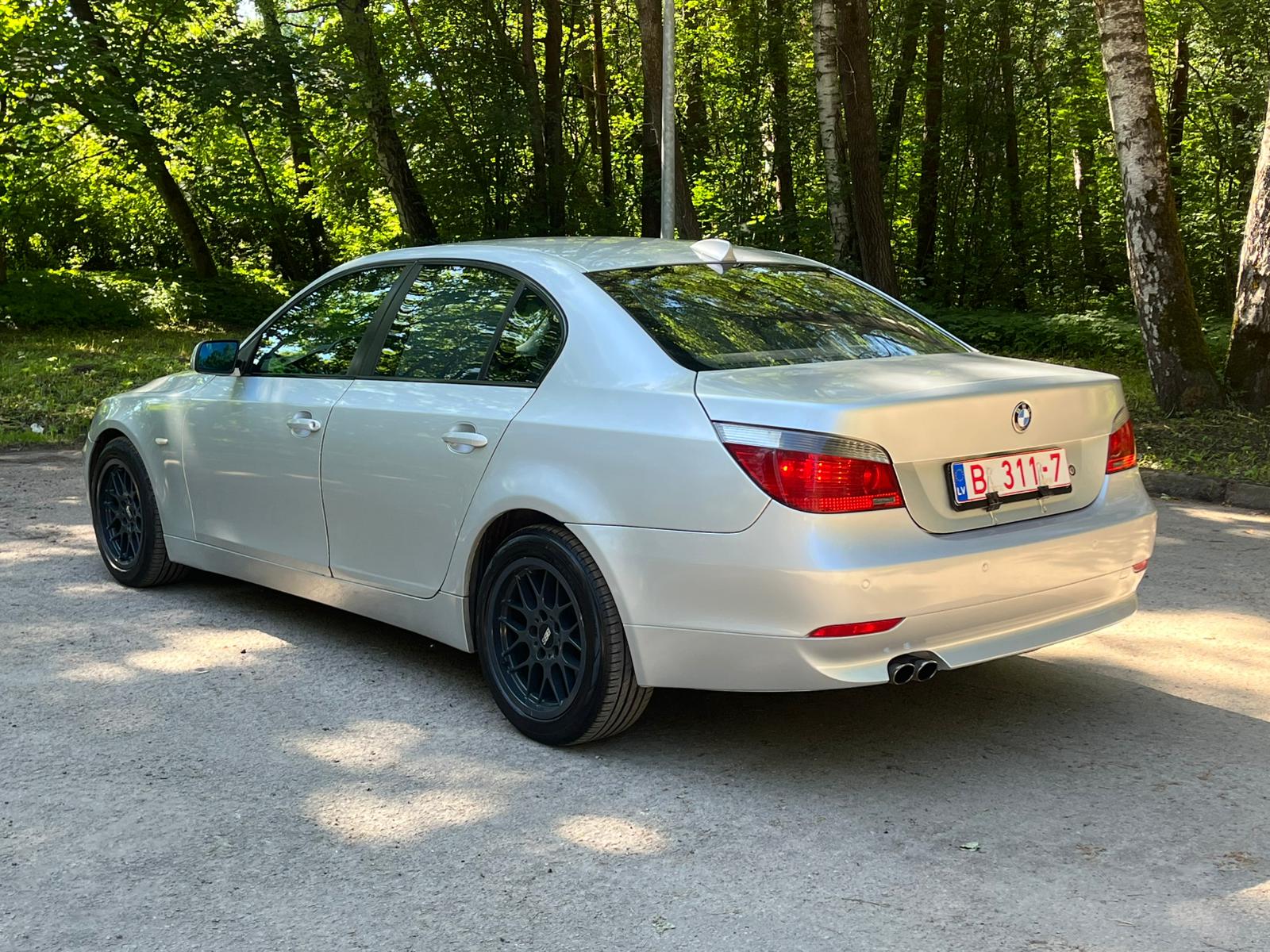 BMW 525 E60