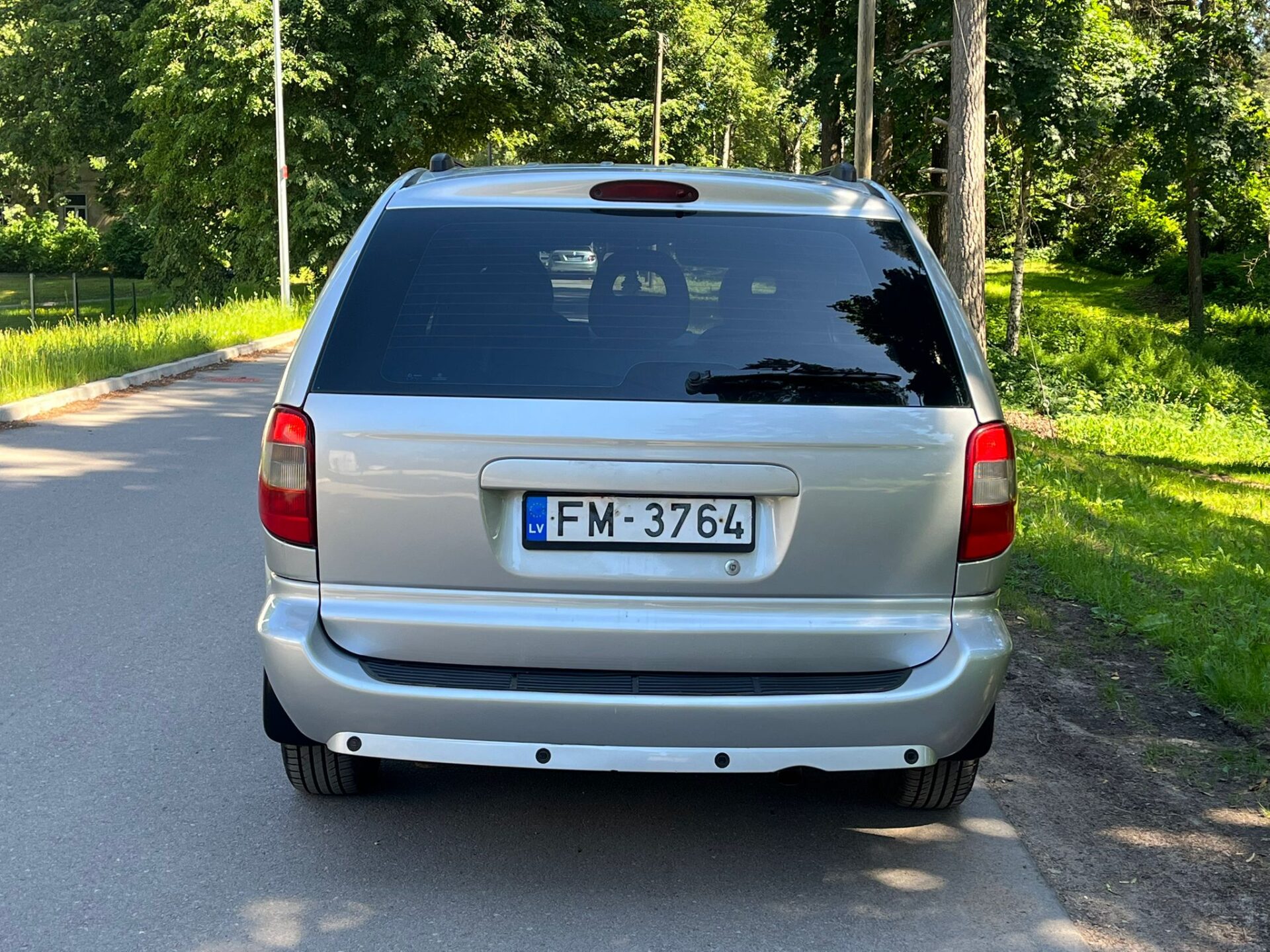 CHRYSLER VOYAGER 7-VIETAS