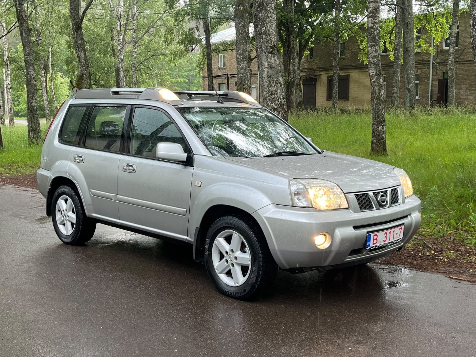 NISSAN X-TRAIL
