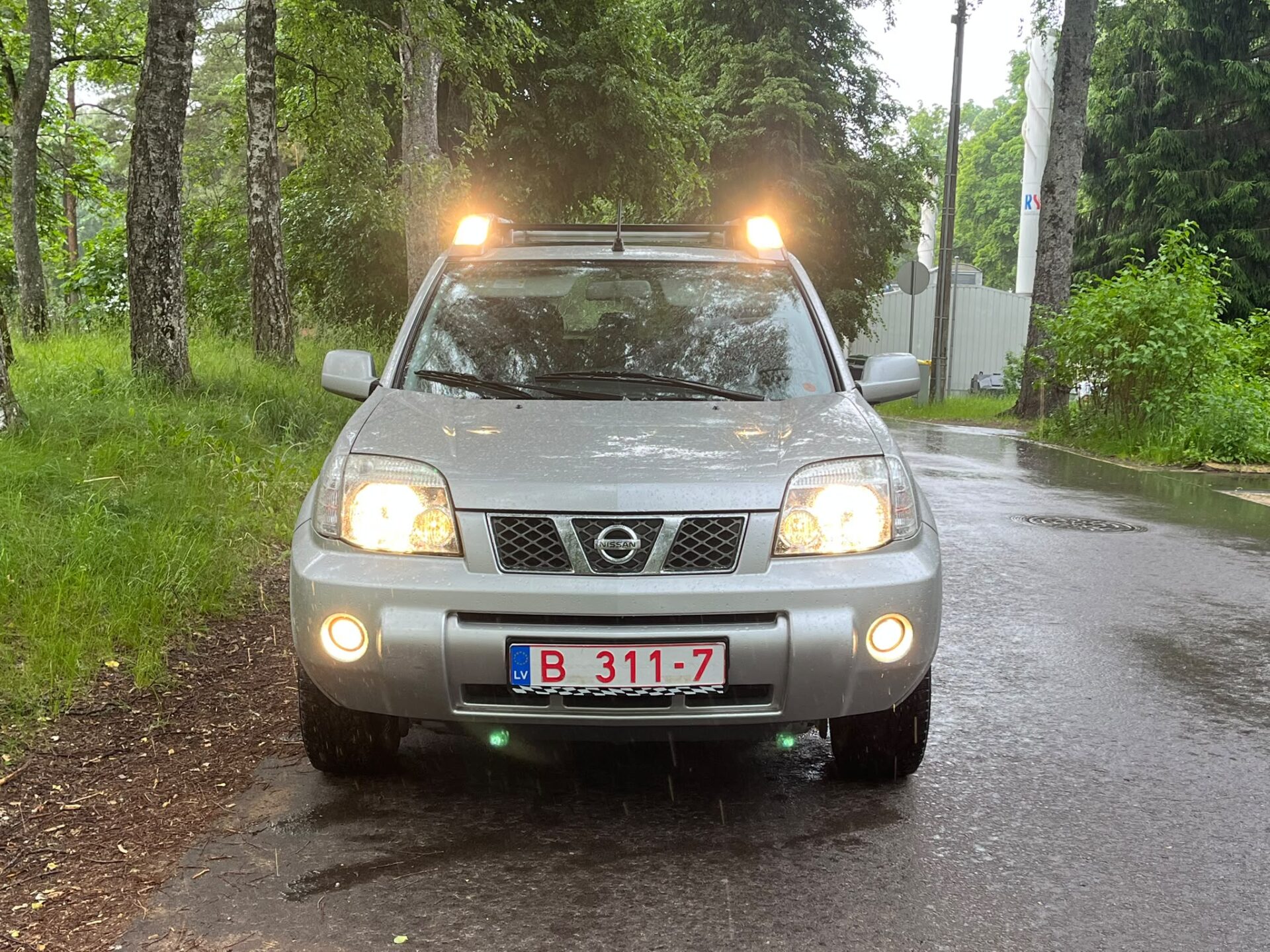 NISSAN X-TRAIL