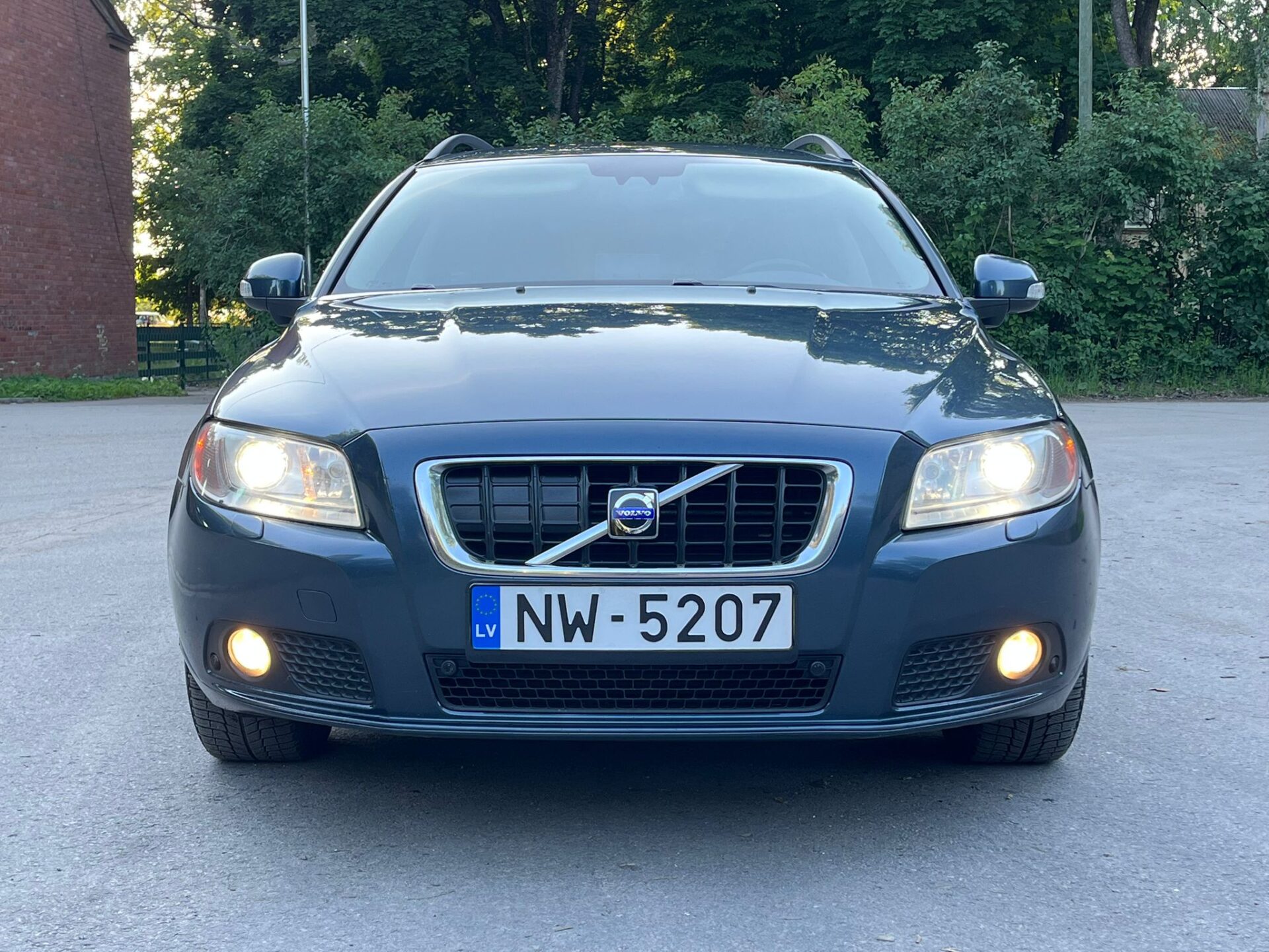 VOLVO V70 SUMMUM