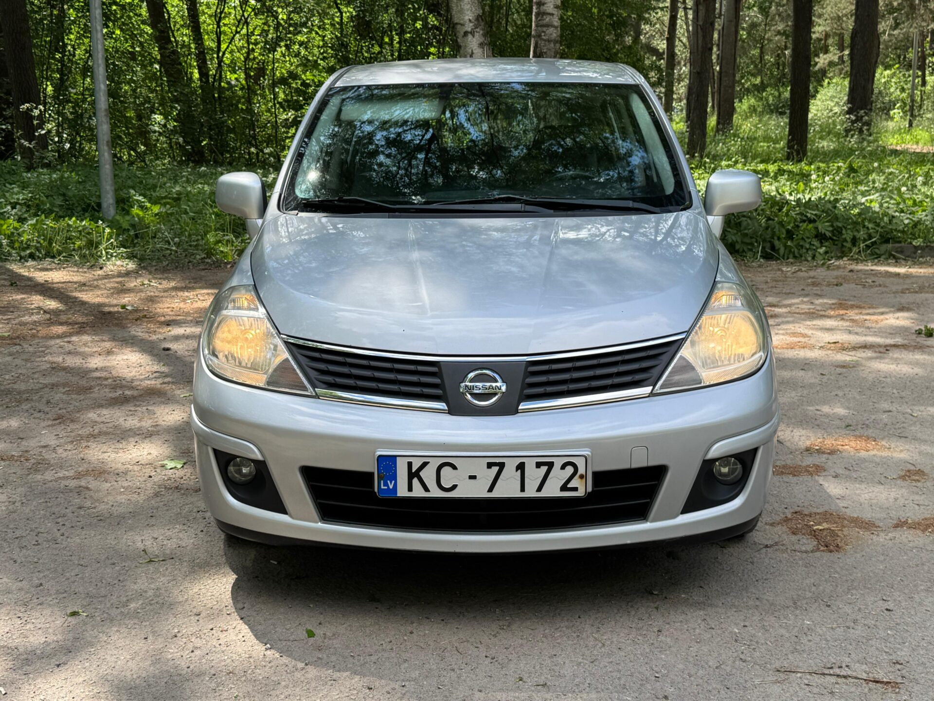 NISSAN TIIDA