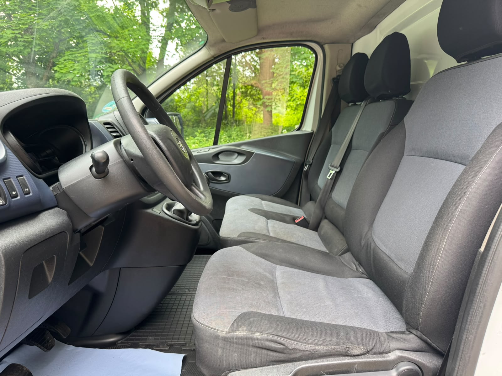 OPEL VIVARO – B