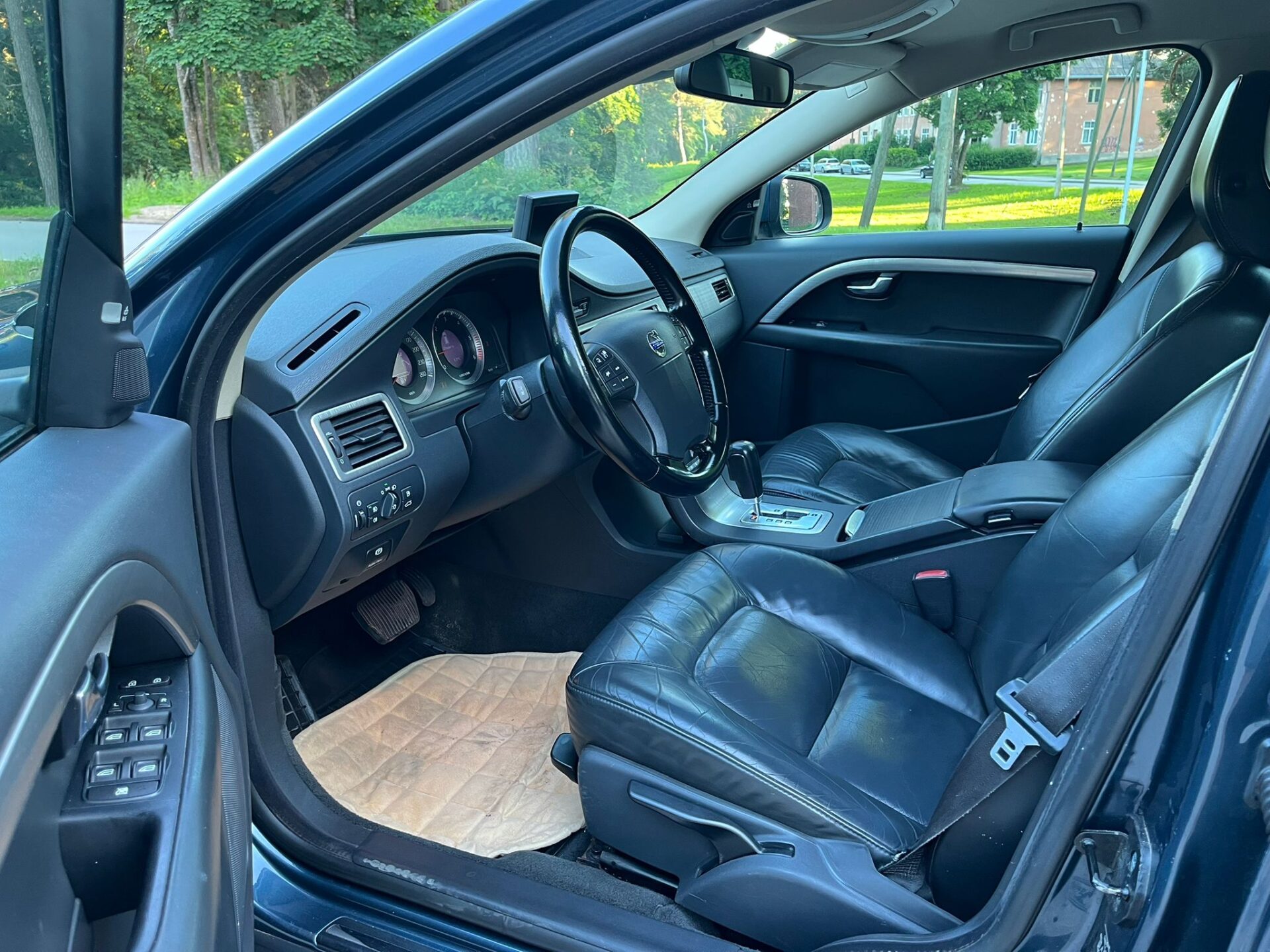 VOLVO V70 SUMMUM