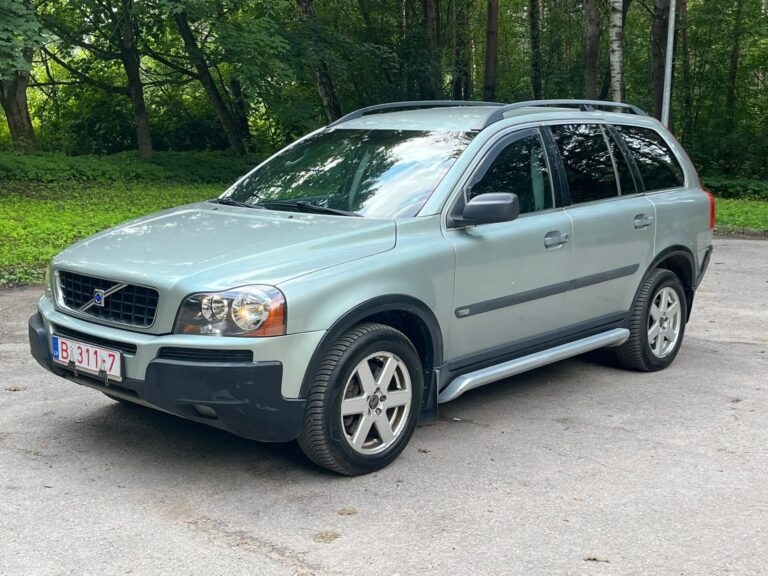 VOLVO XC90 7-VIETAS