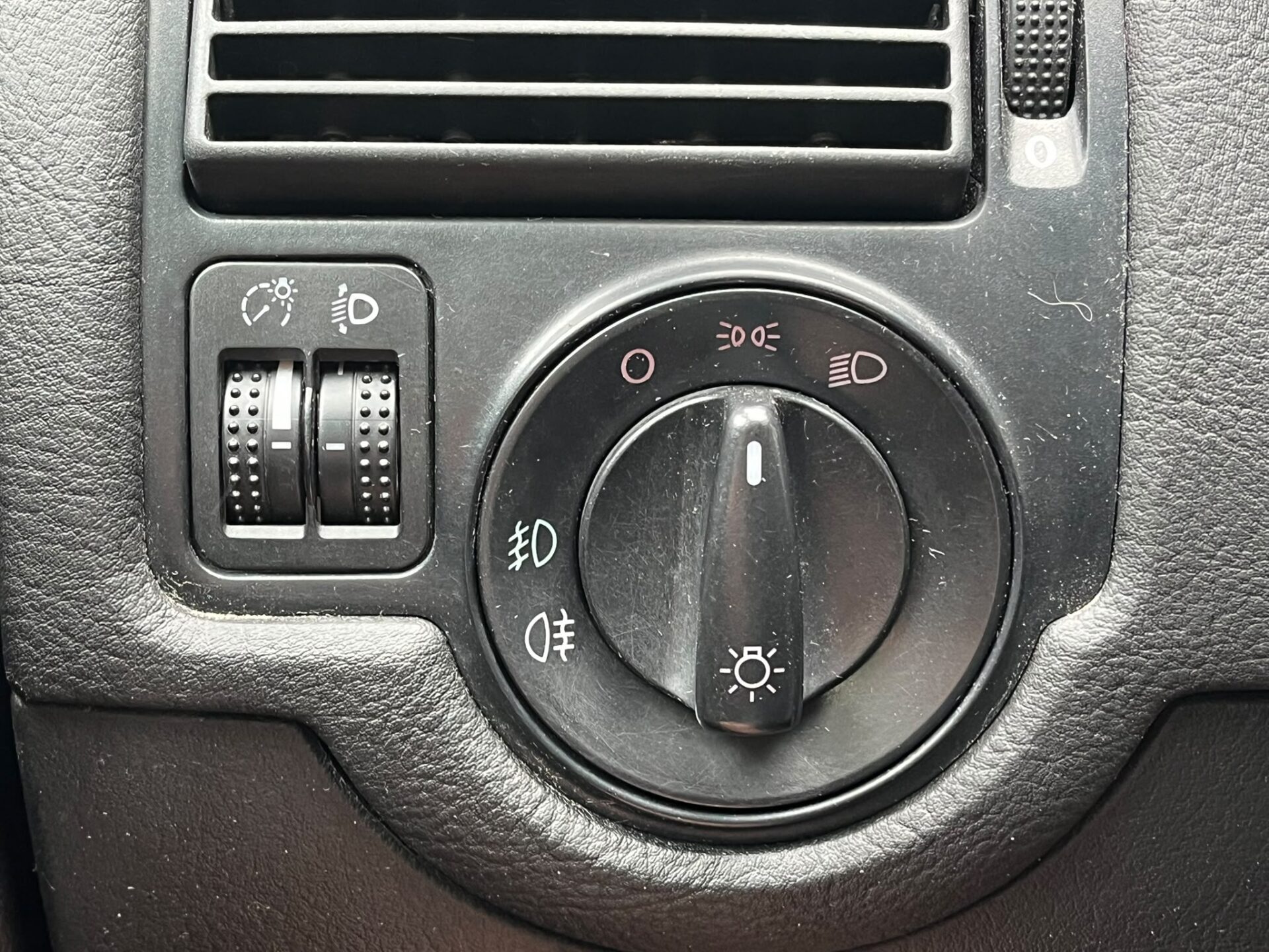 VW GOLF