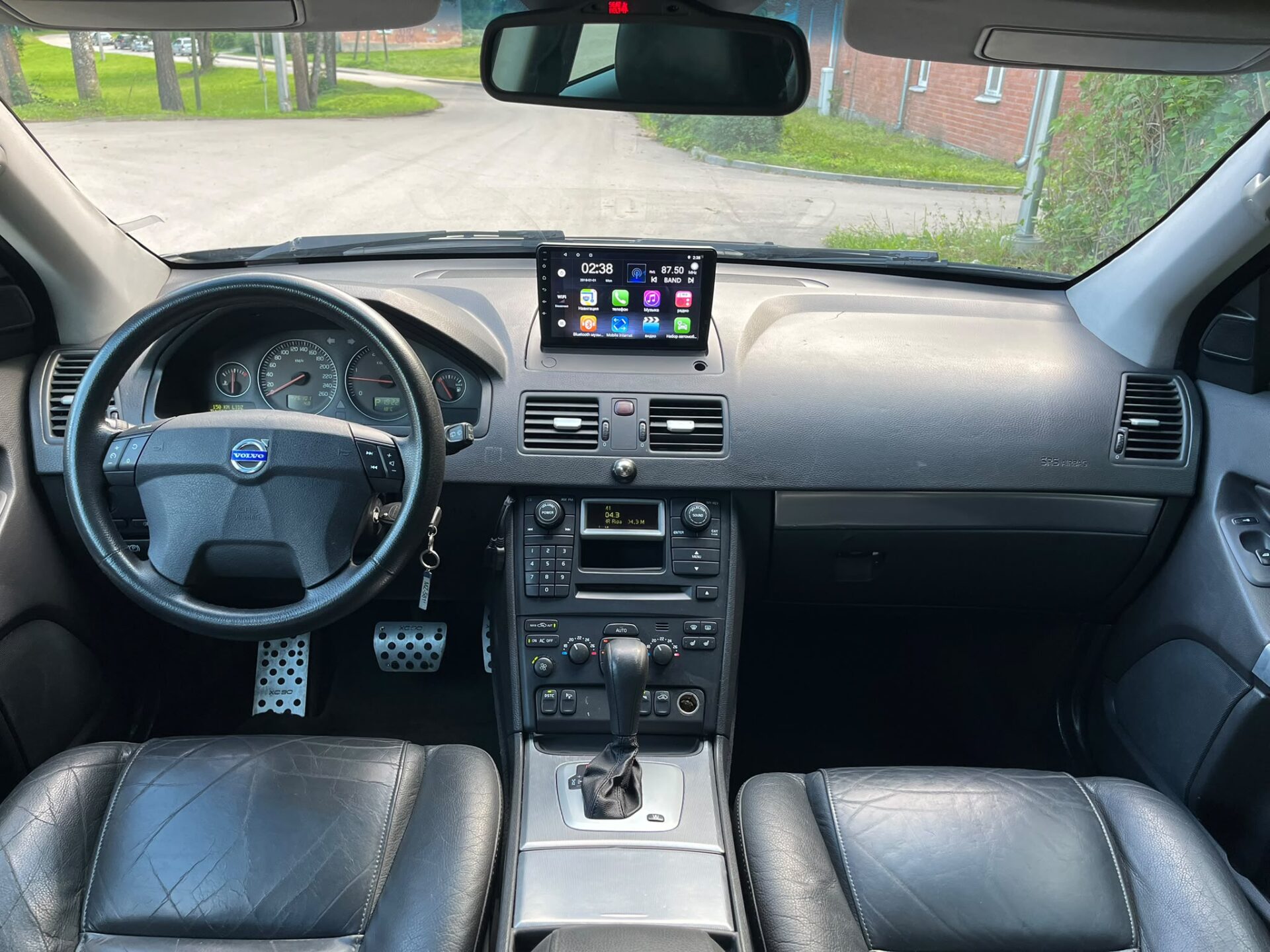 VOLVO XC90 7-VIETAS