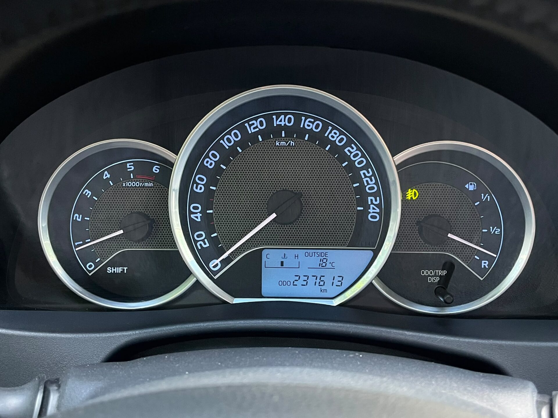 TOYOTA AURIS