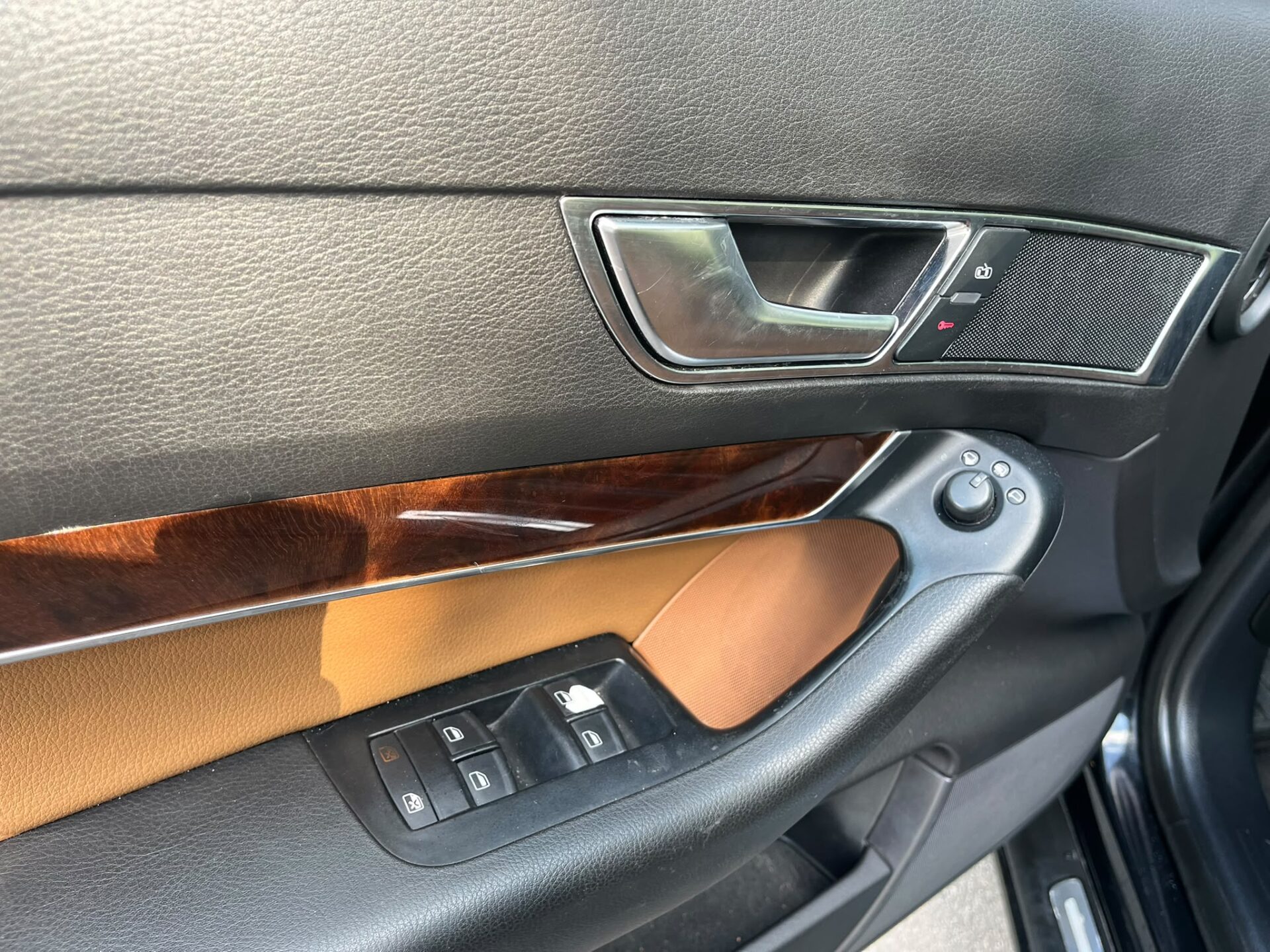 AUDI A6 QUATTRO