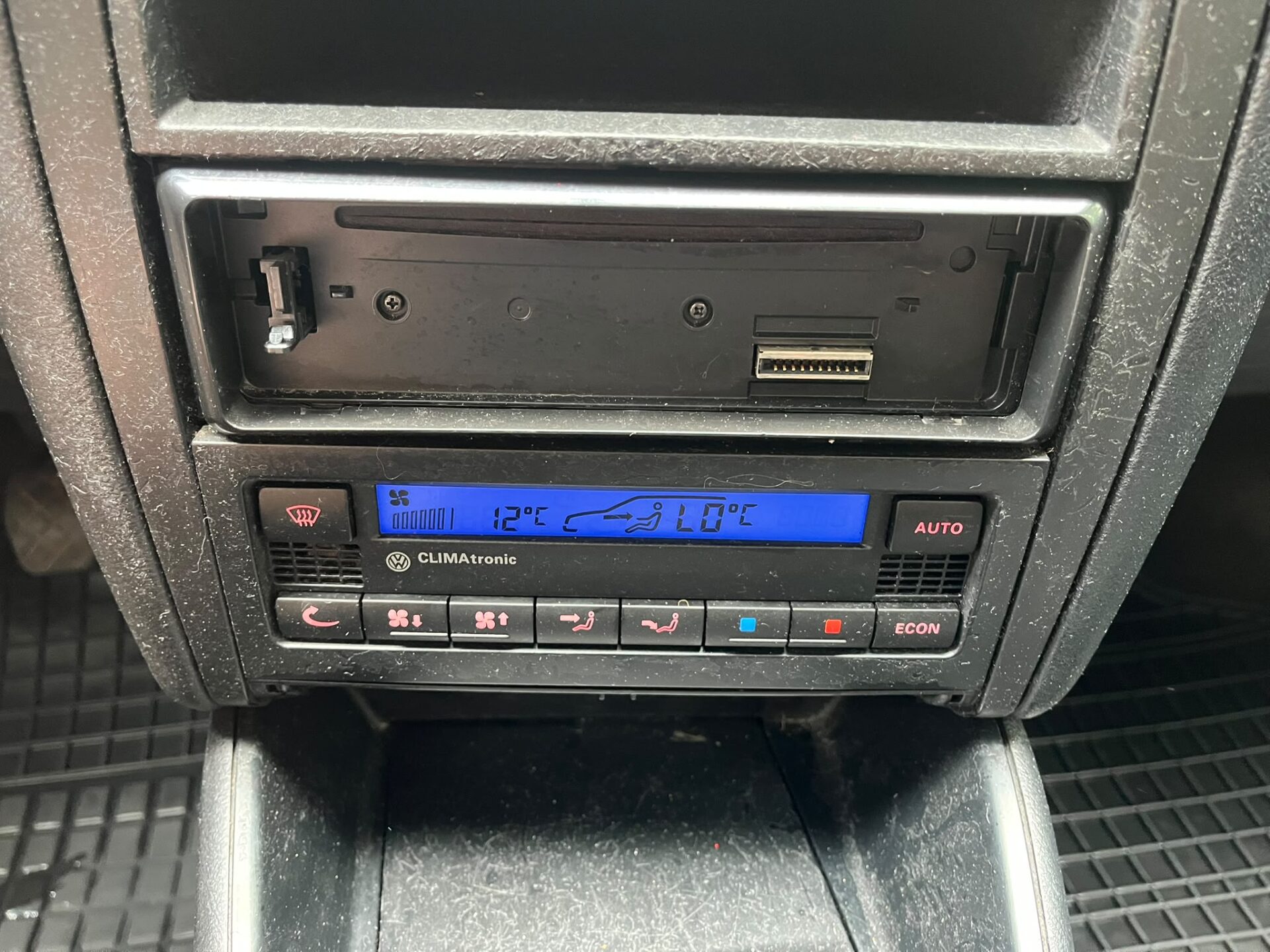 VW GOLF