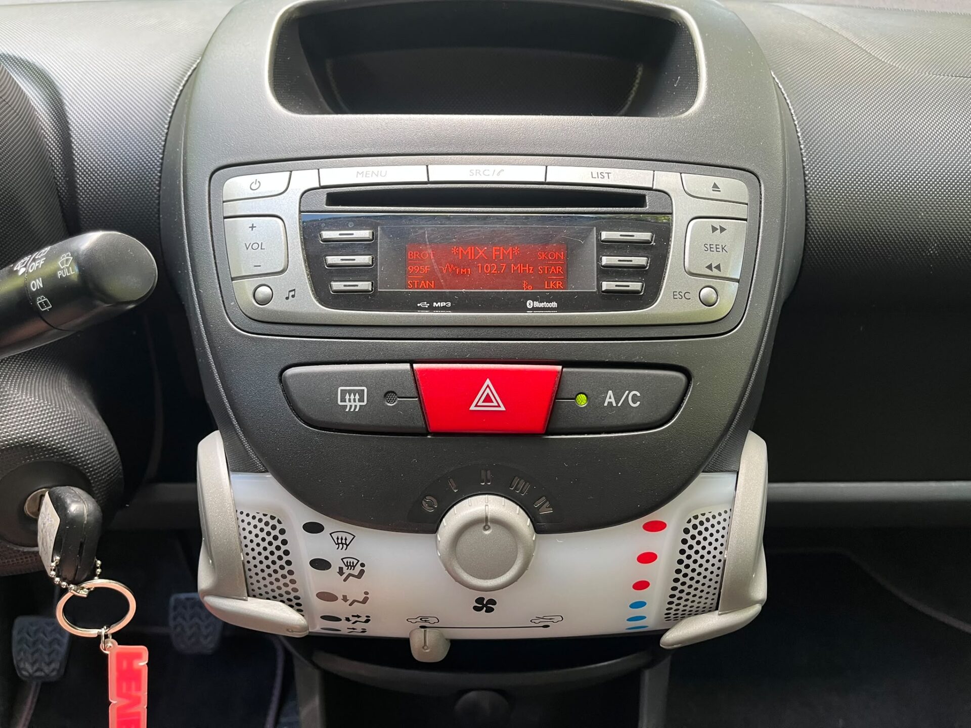 PEUGEOT 107 STYLE
