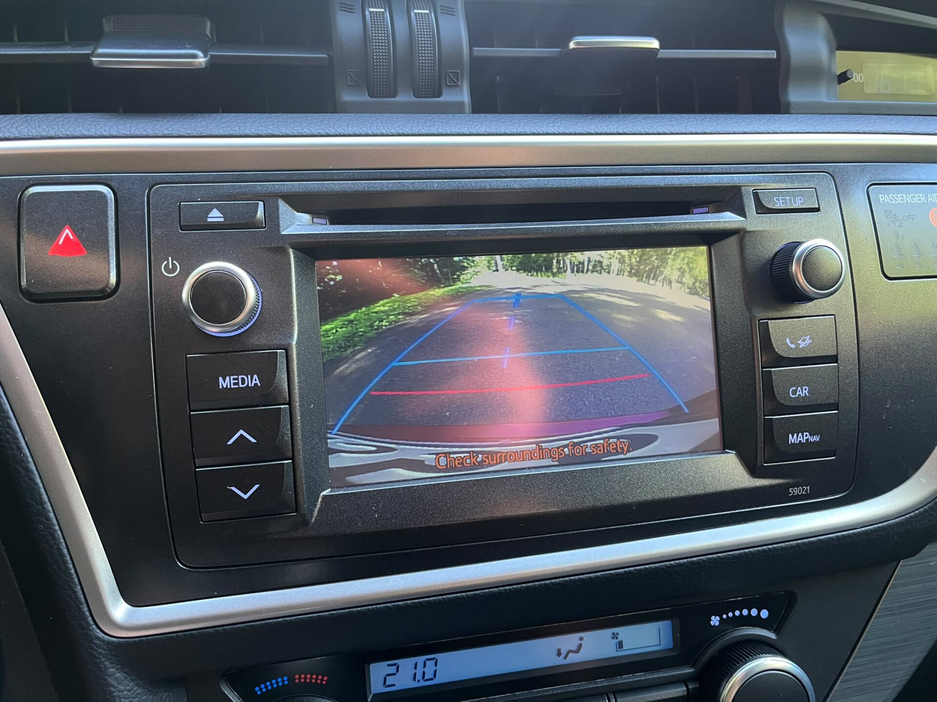 TOYOTA AURIS