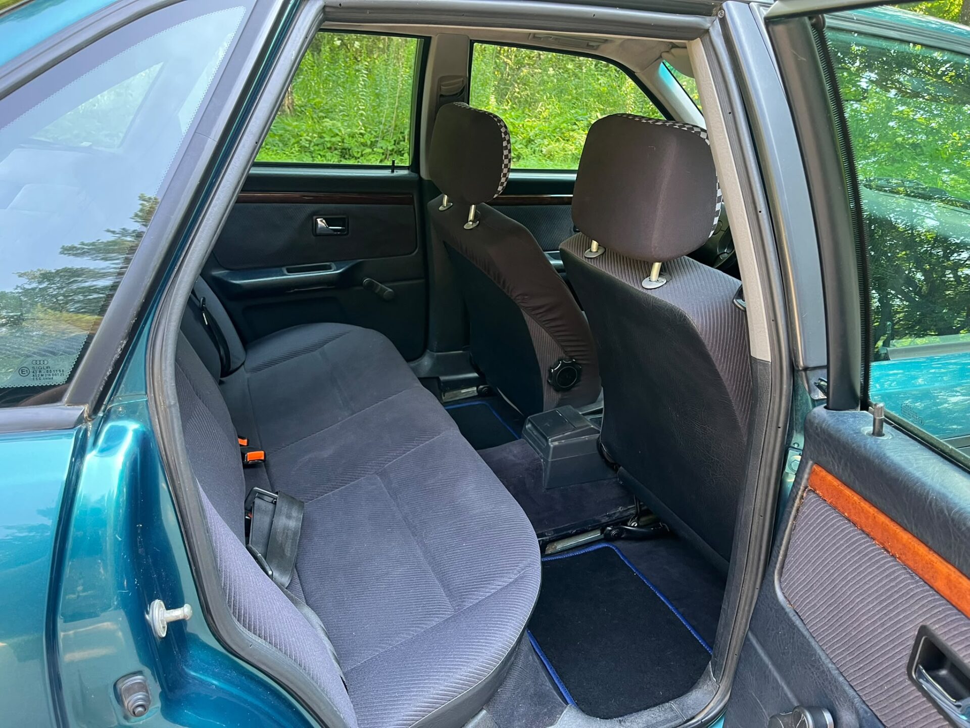 AUDI 80
