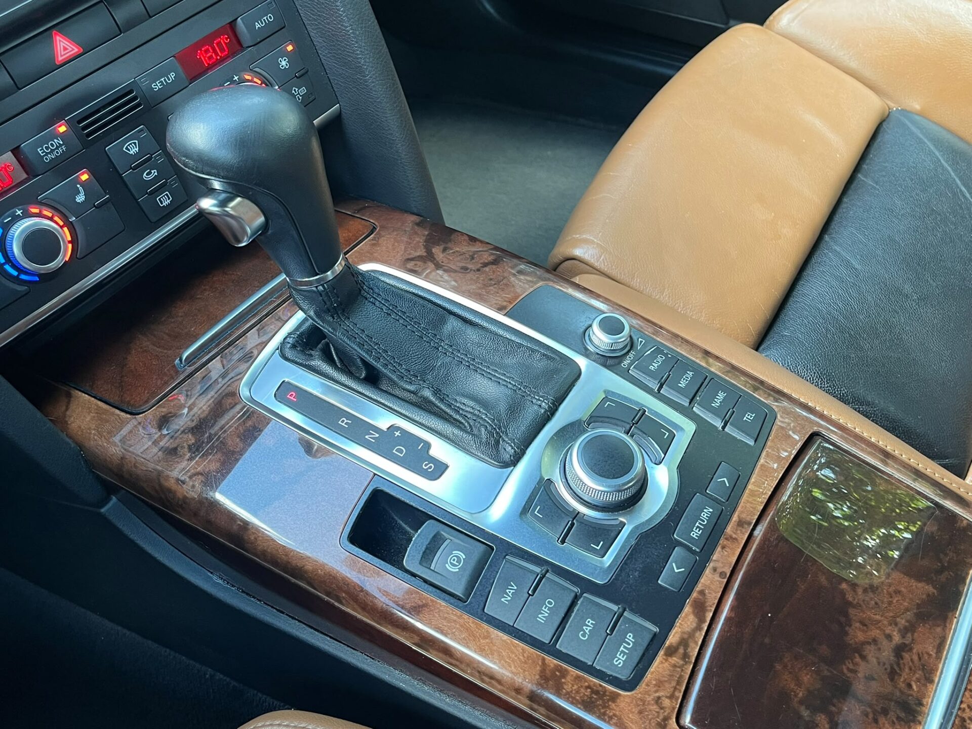AUDI A6 QUATTRO