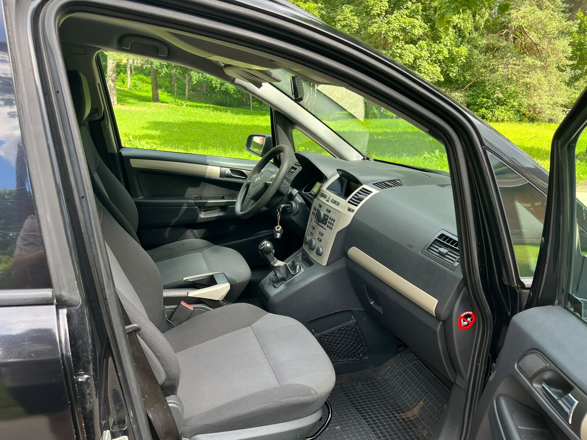 OPEL ZAFIRA FLEXIVAN 7-VIETAS
