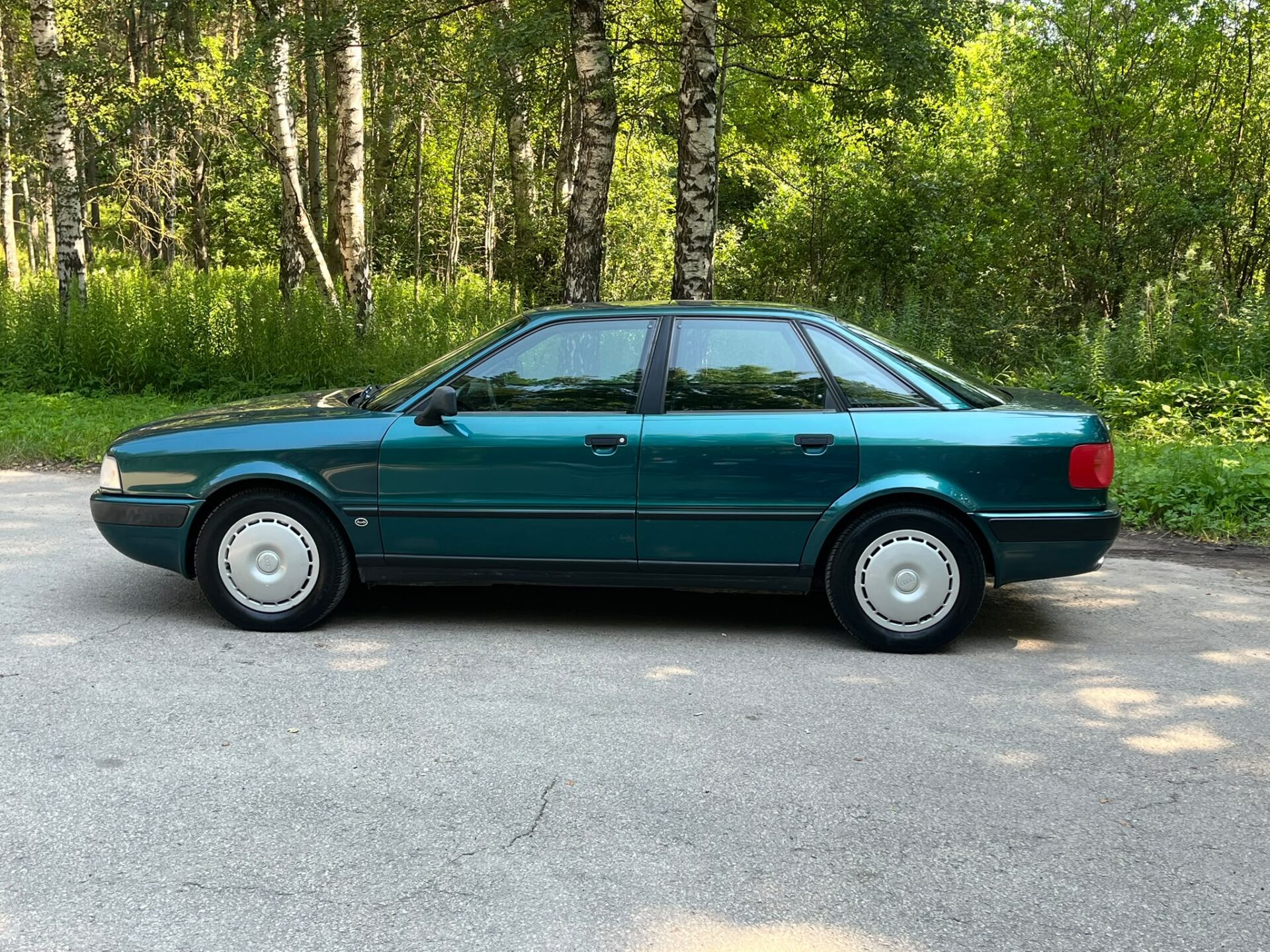 AUDI 80
