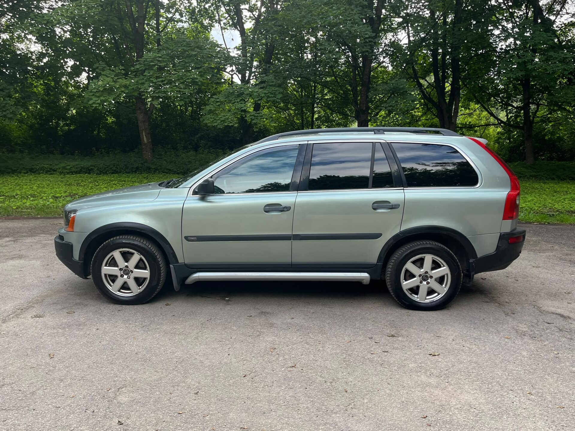 VOLVO XC90 7-VIETAS