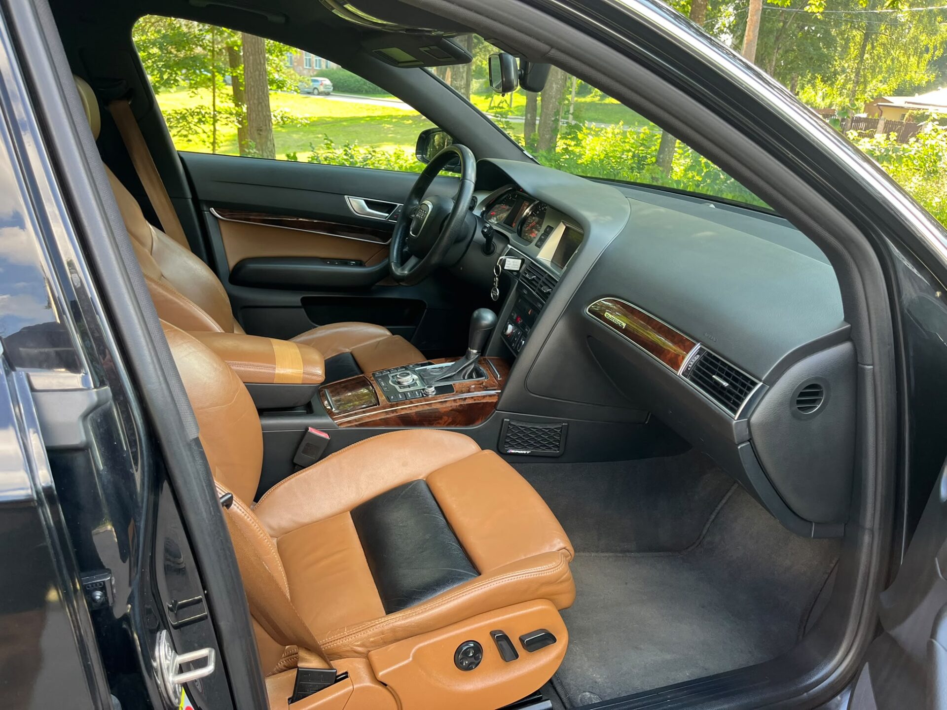 AUDI A6 QUATTRO