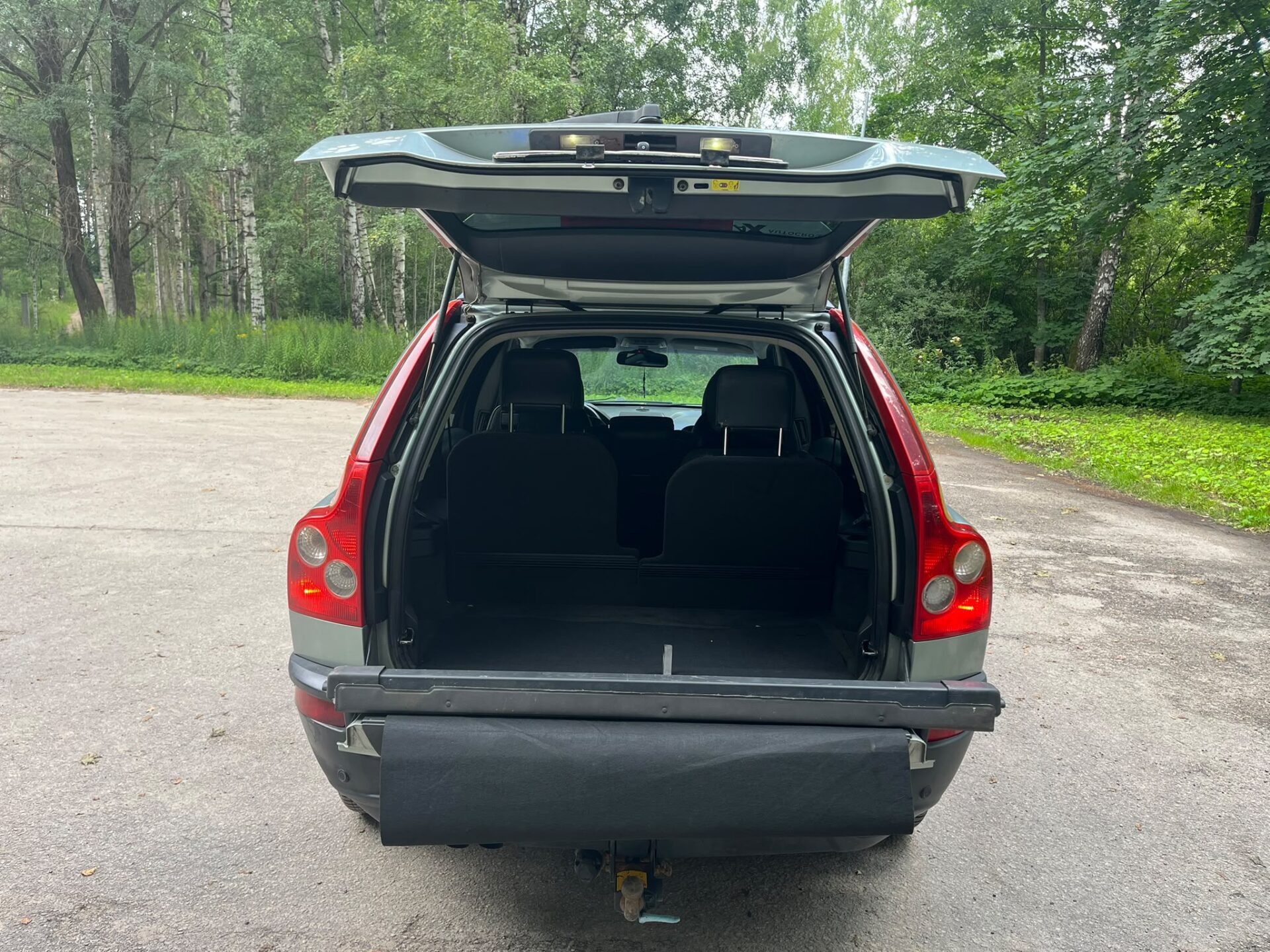 VOLVO XC90 7-VIETAS