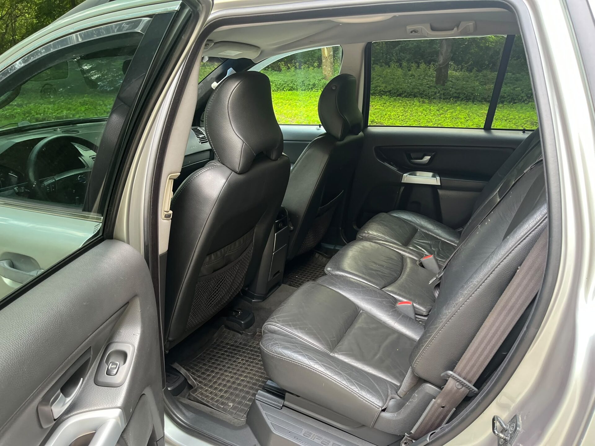VOLVO XC90 7-VIETAS