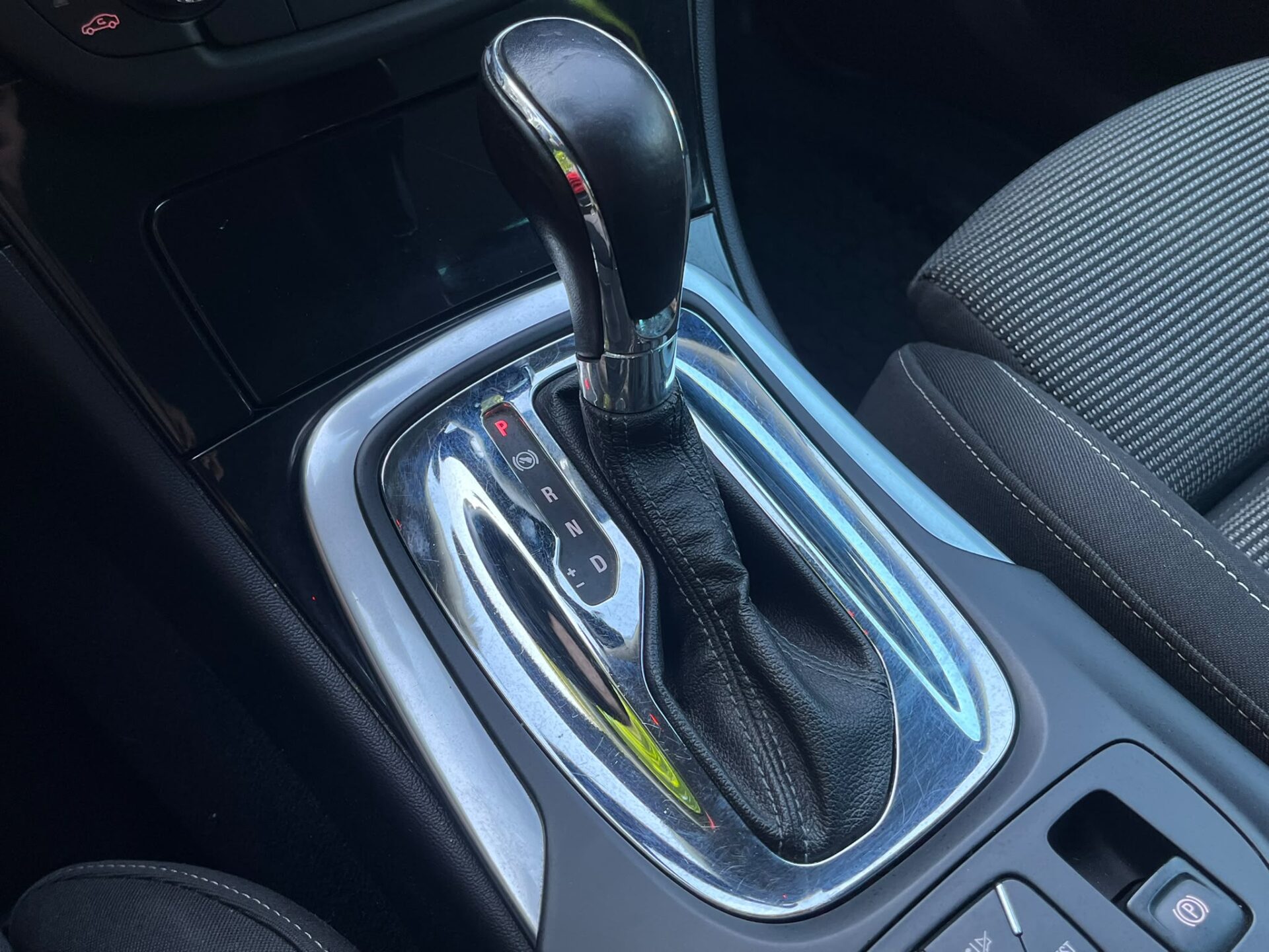 OPEL INSIGNIA SPORTS TOURER SW