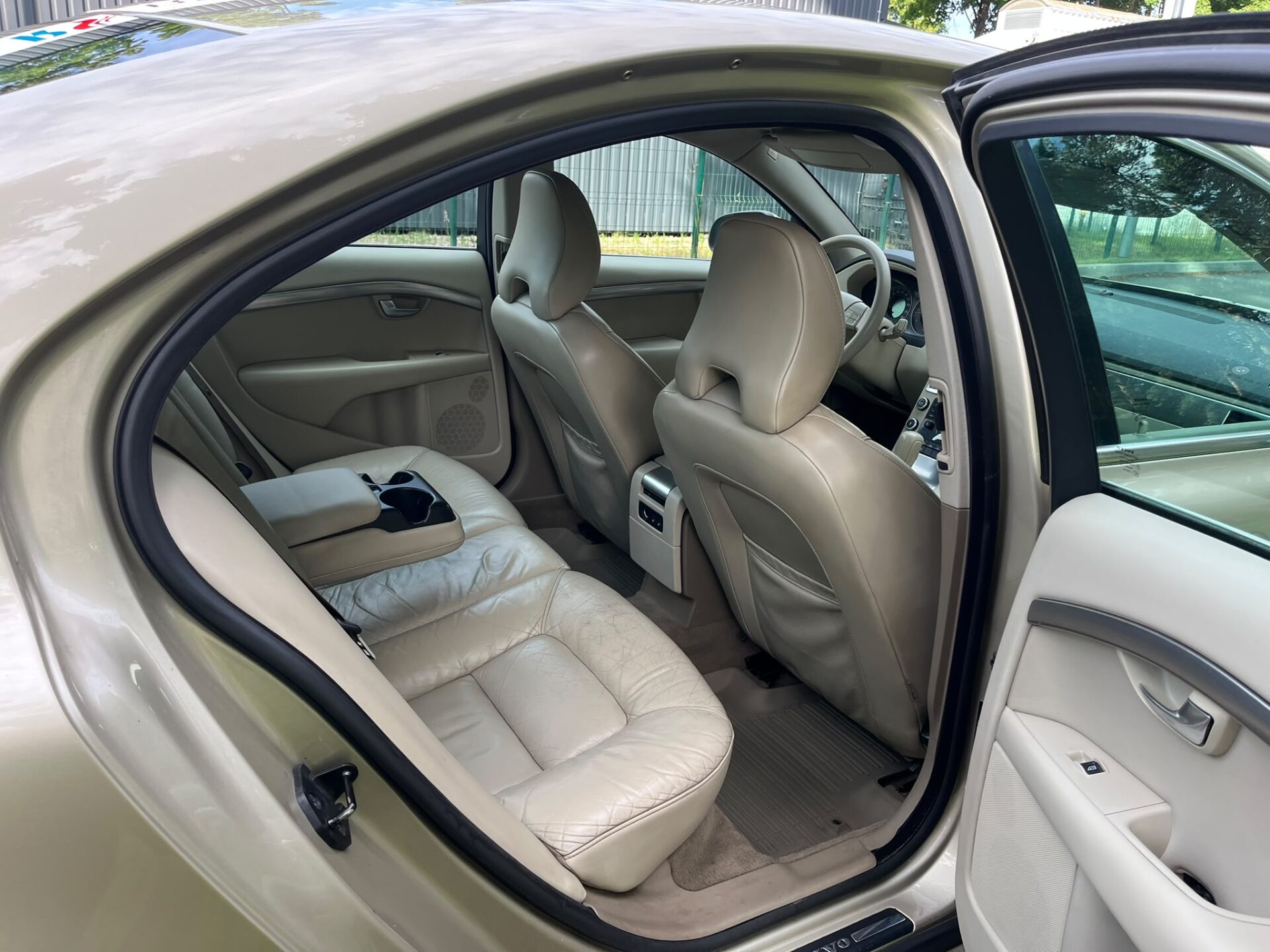 VOLVO S80 AWD