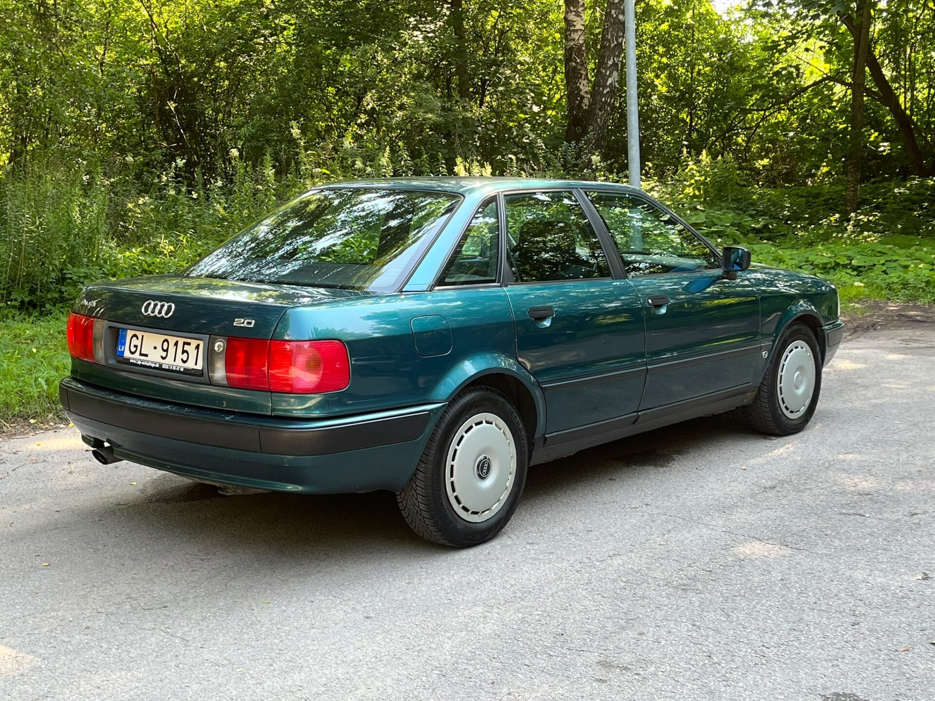 AUDI 80