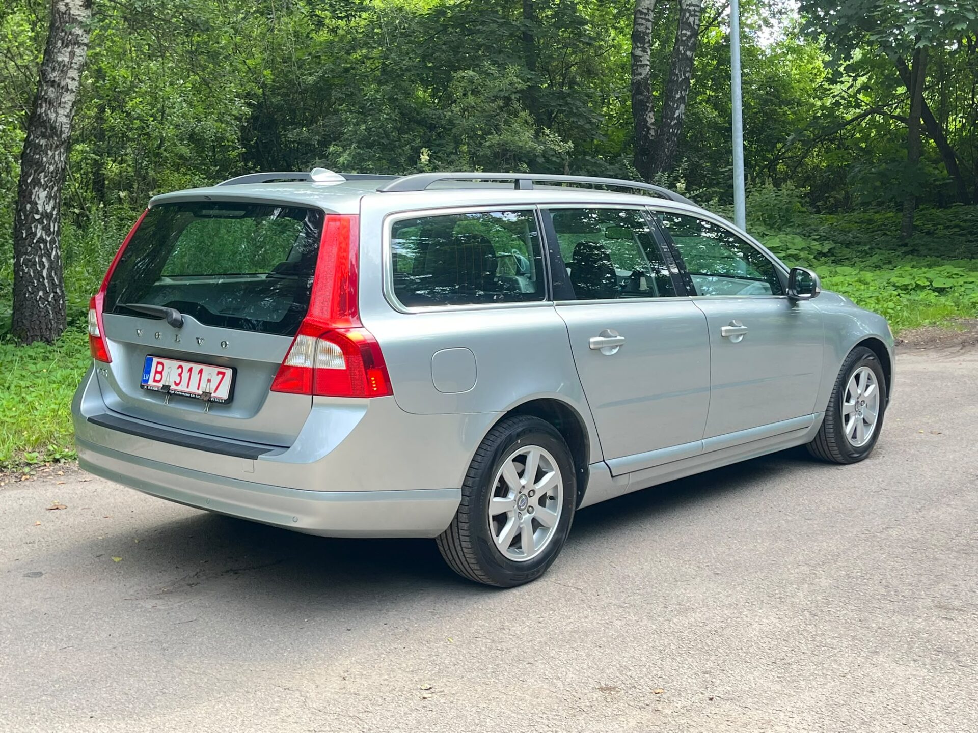 VOLVO V70