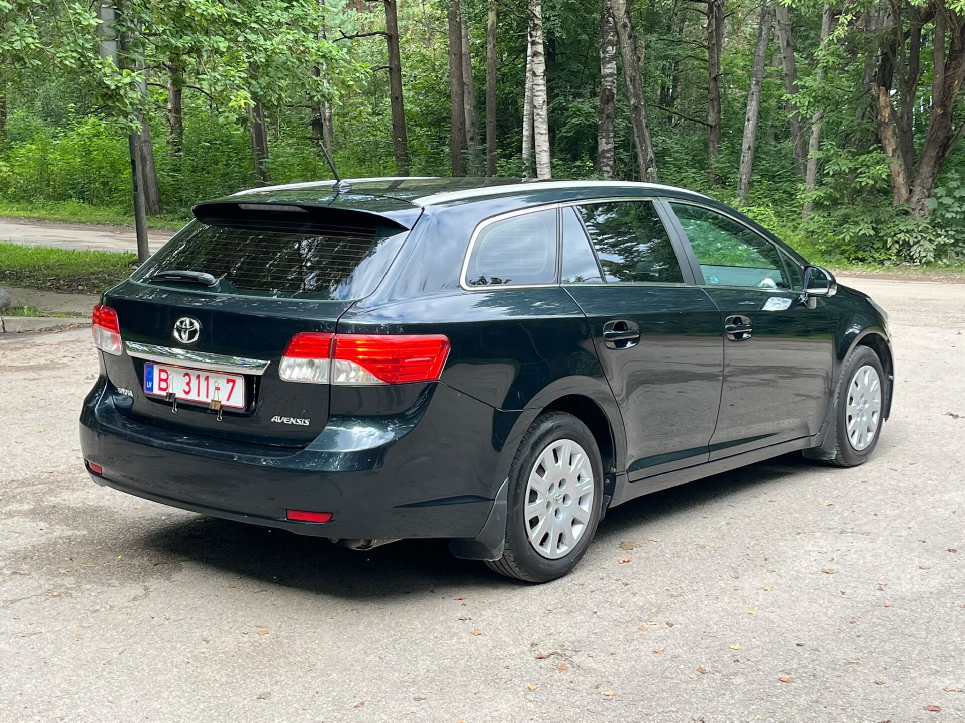 TOYOTA AVENSIS