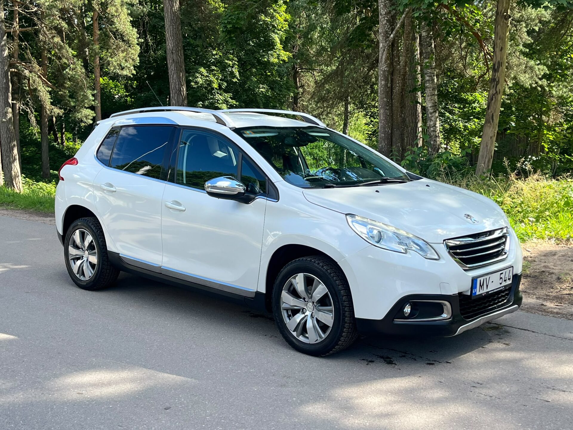 PEUGEOT 2008