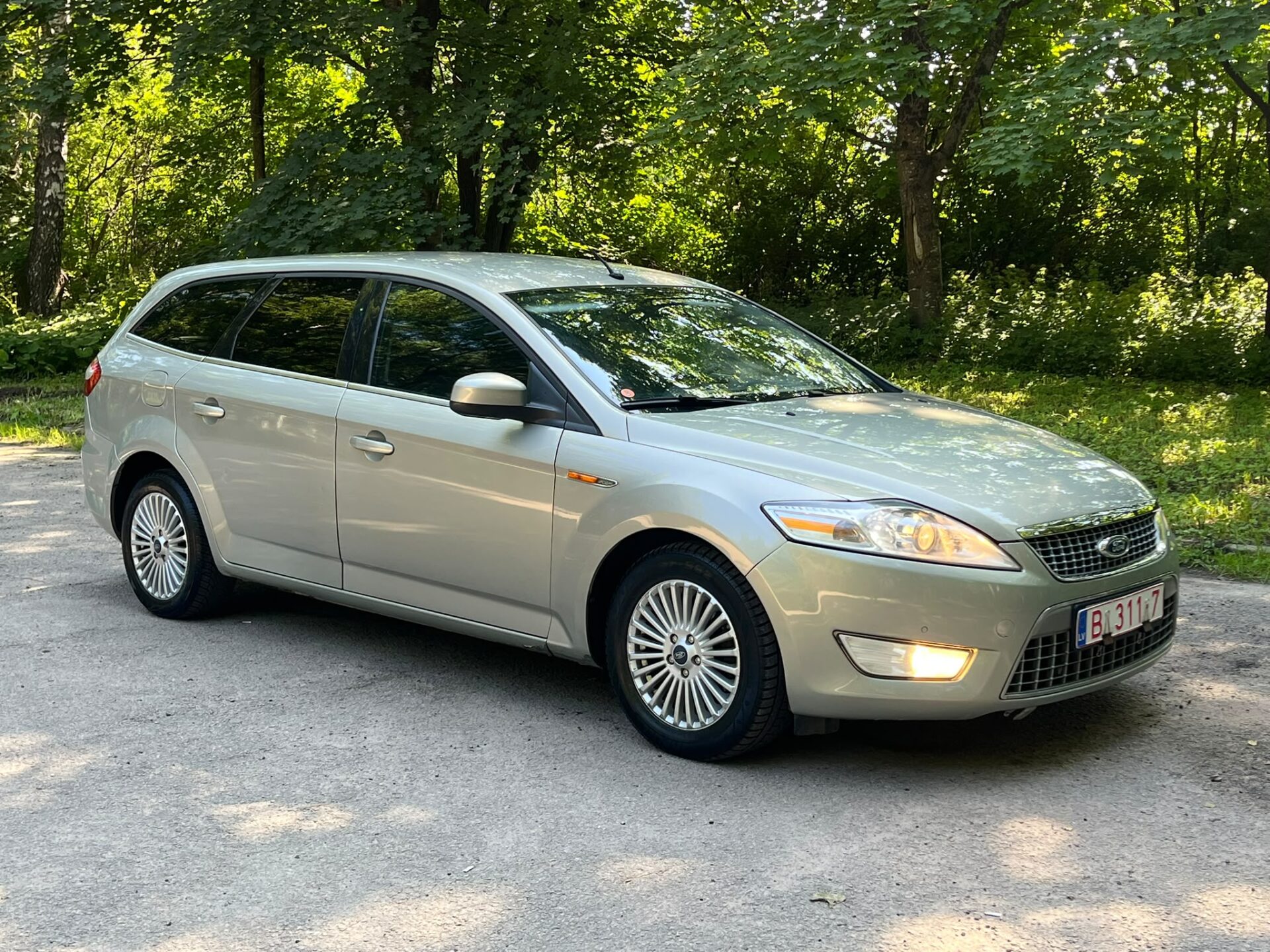 FORD MONDEO