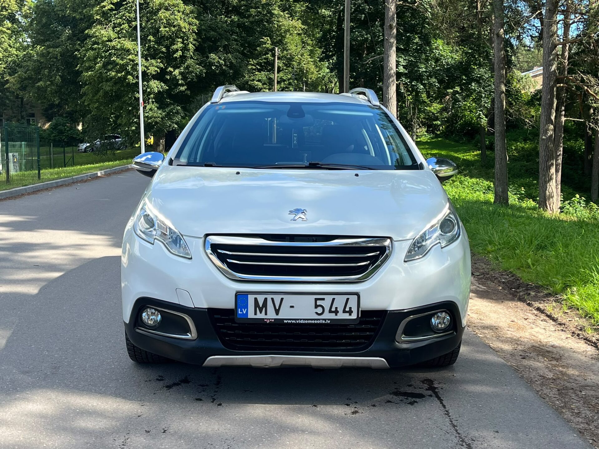 PEUGEOT 2008