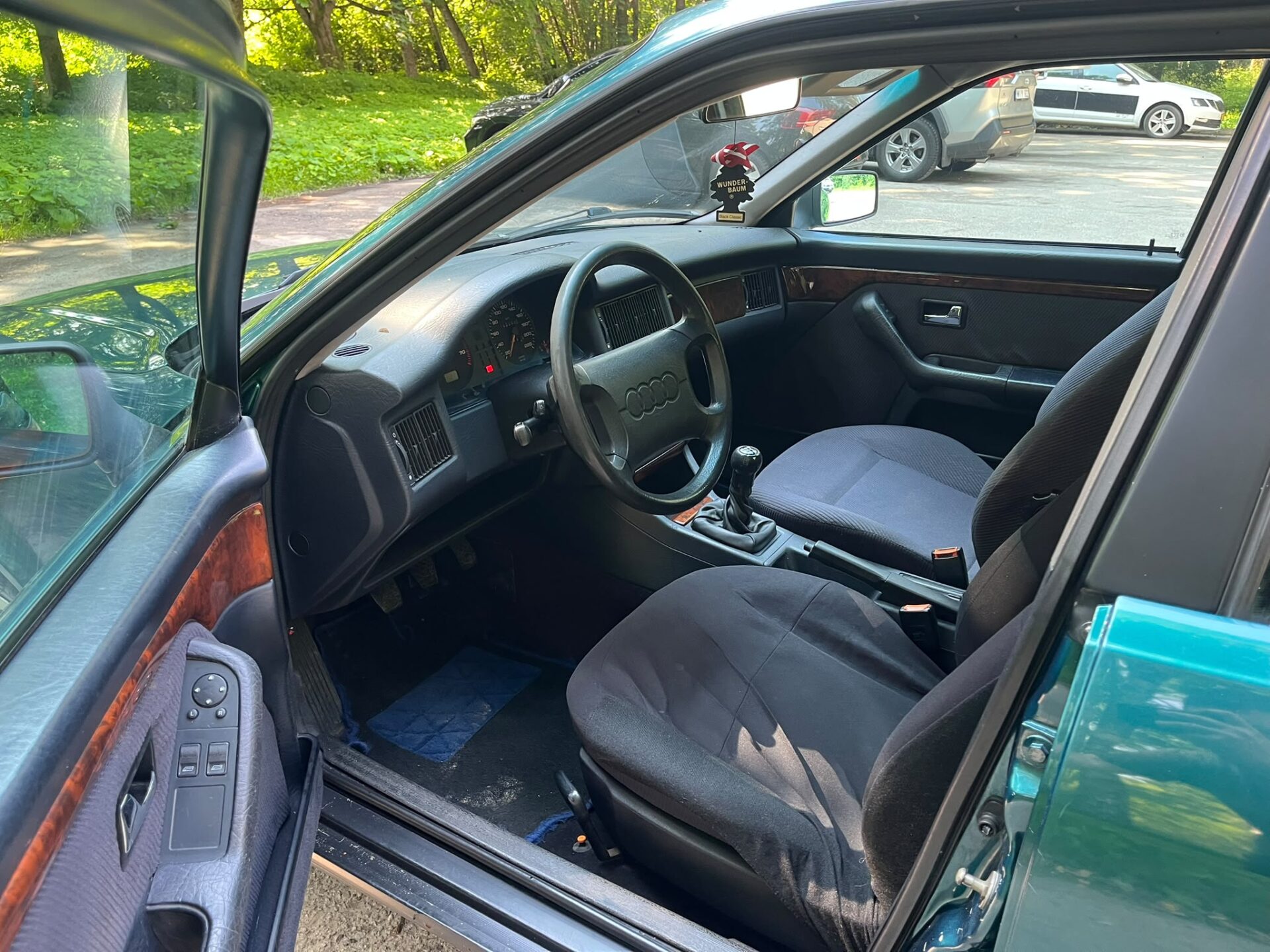 AUDI 80