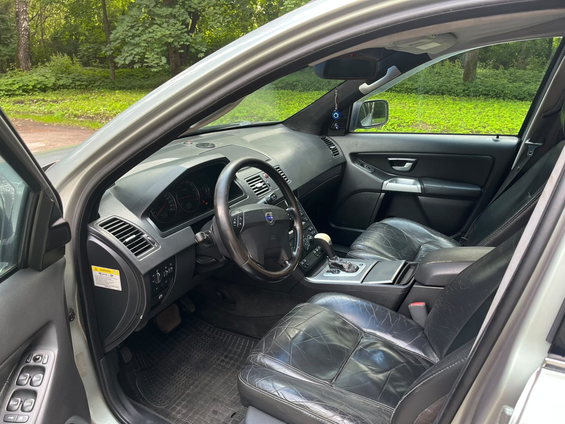 VOLVO XC90 7-VIETAS