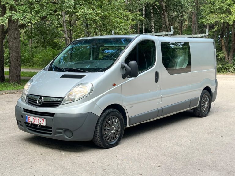 OPEL VIVARO 6-VIETAS
