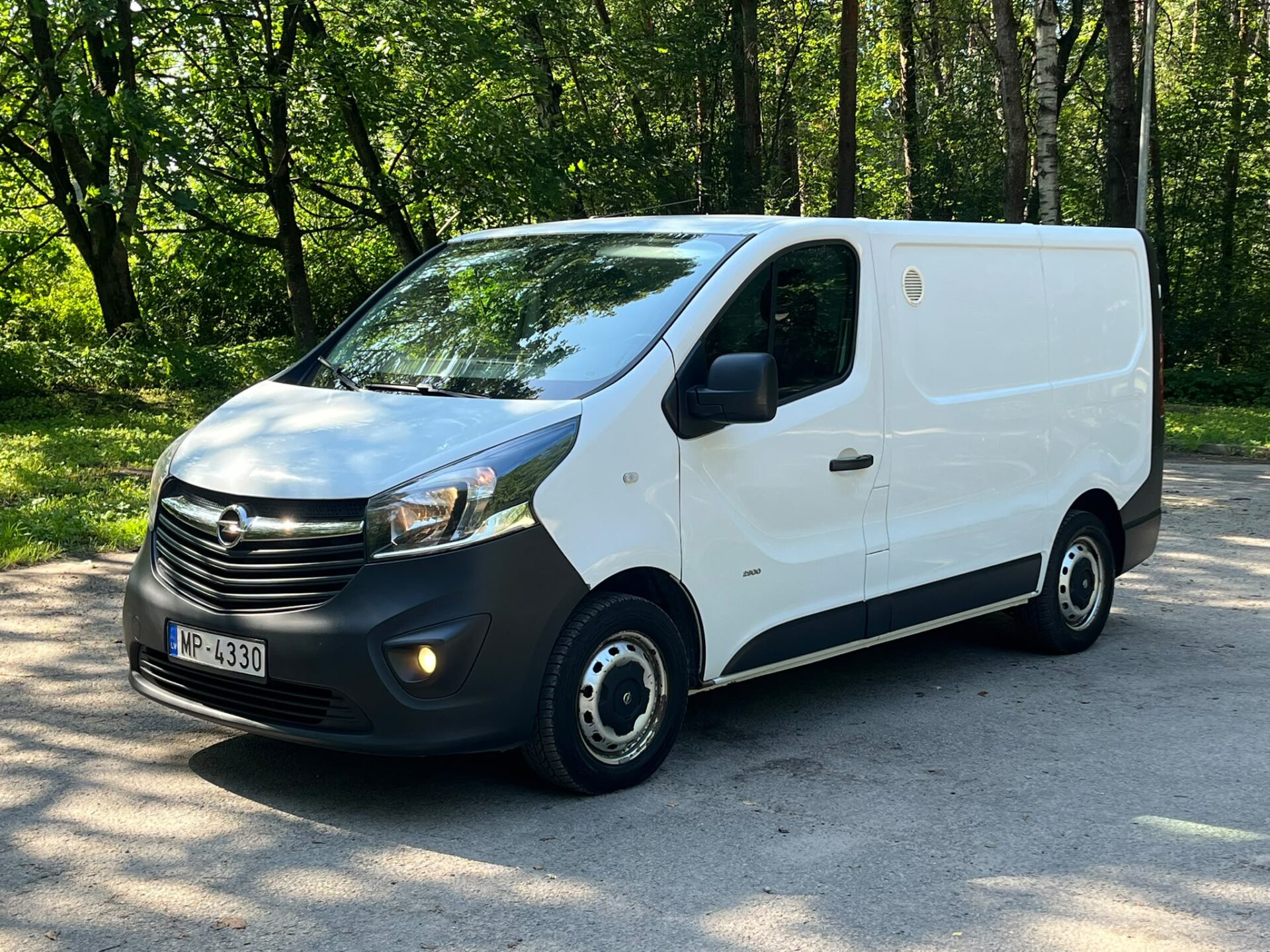 OPEL VIVARO-KRAVAS