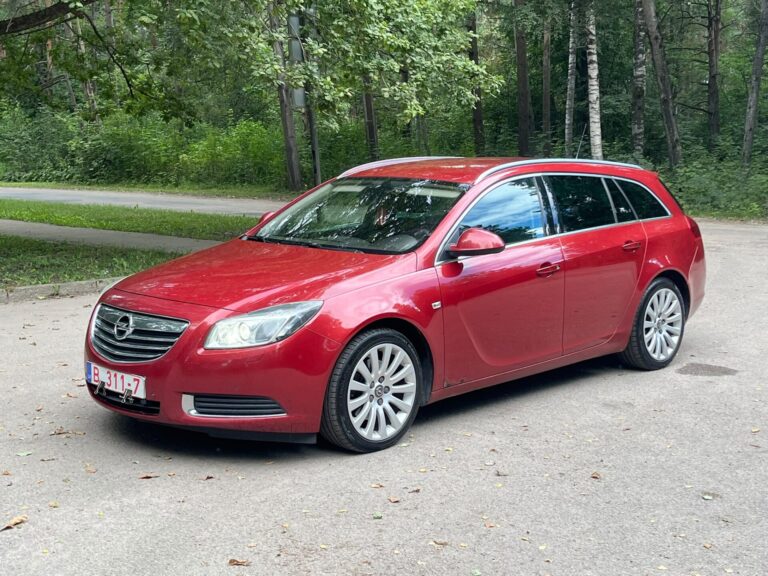 OPEL INSIGNIA SPORTS TOURER